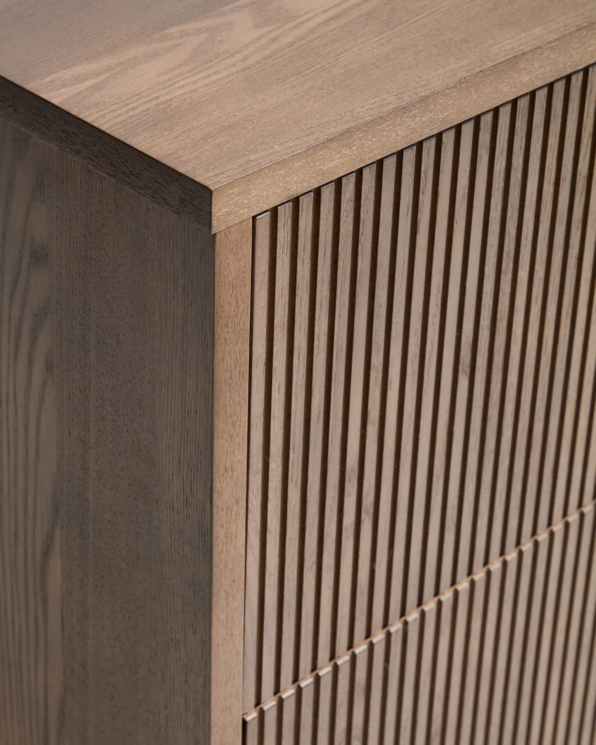 Helvine chest of drawers with 3 drawers in ash veneer with walnut finish 90 x 78cm FSC 100%