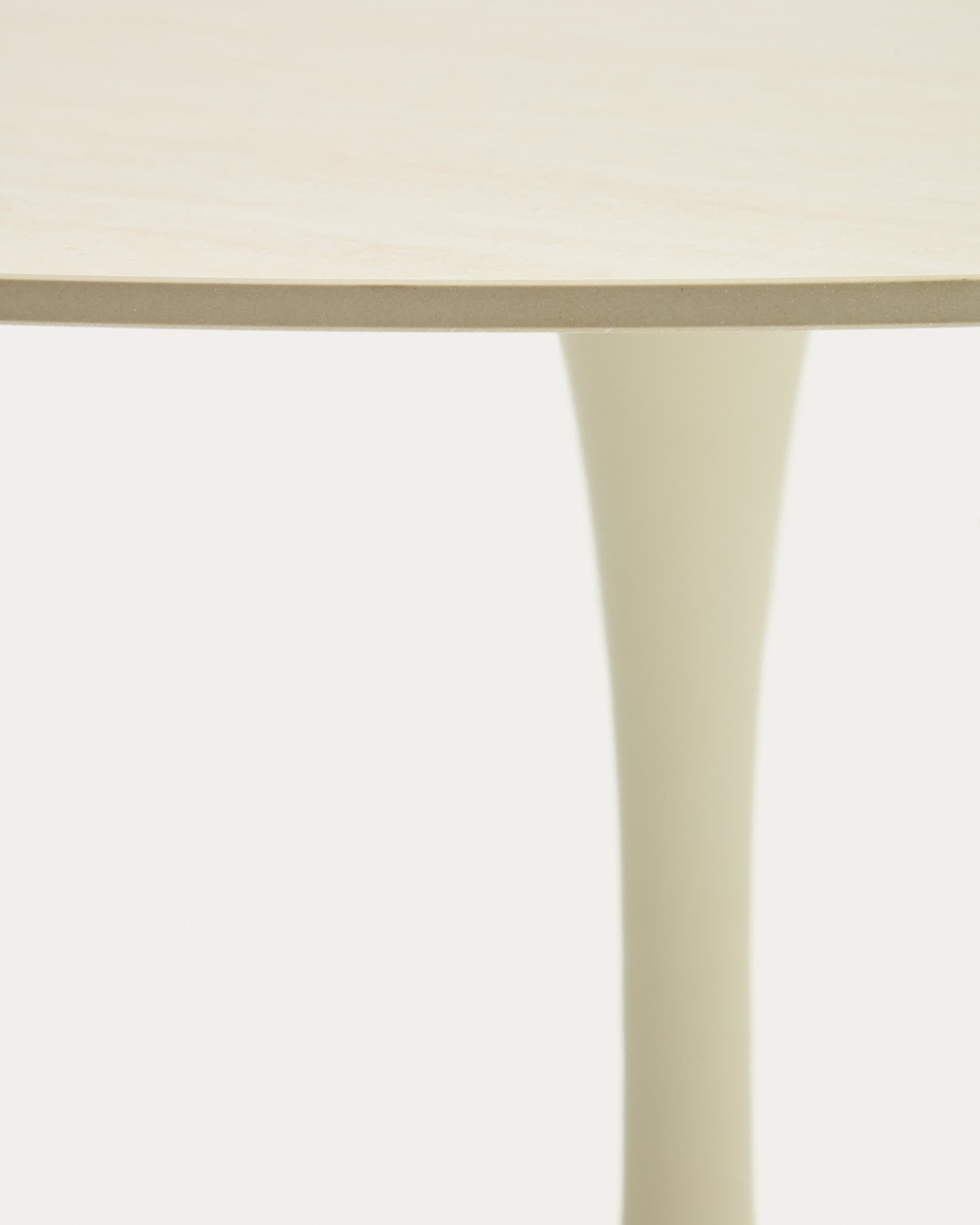 Round Vedira table in ecru ceramic and beige steel Ø120 cm