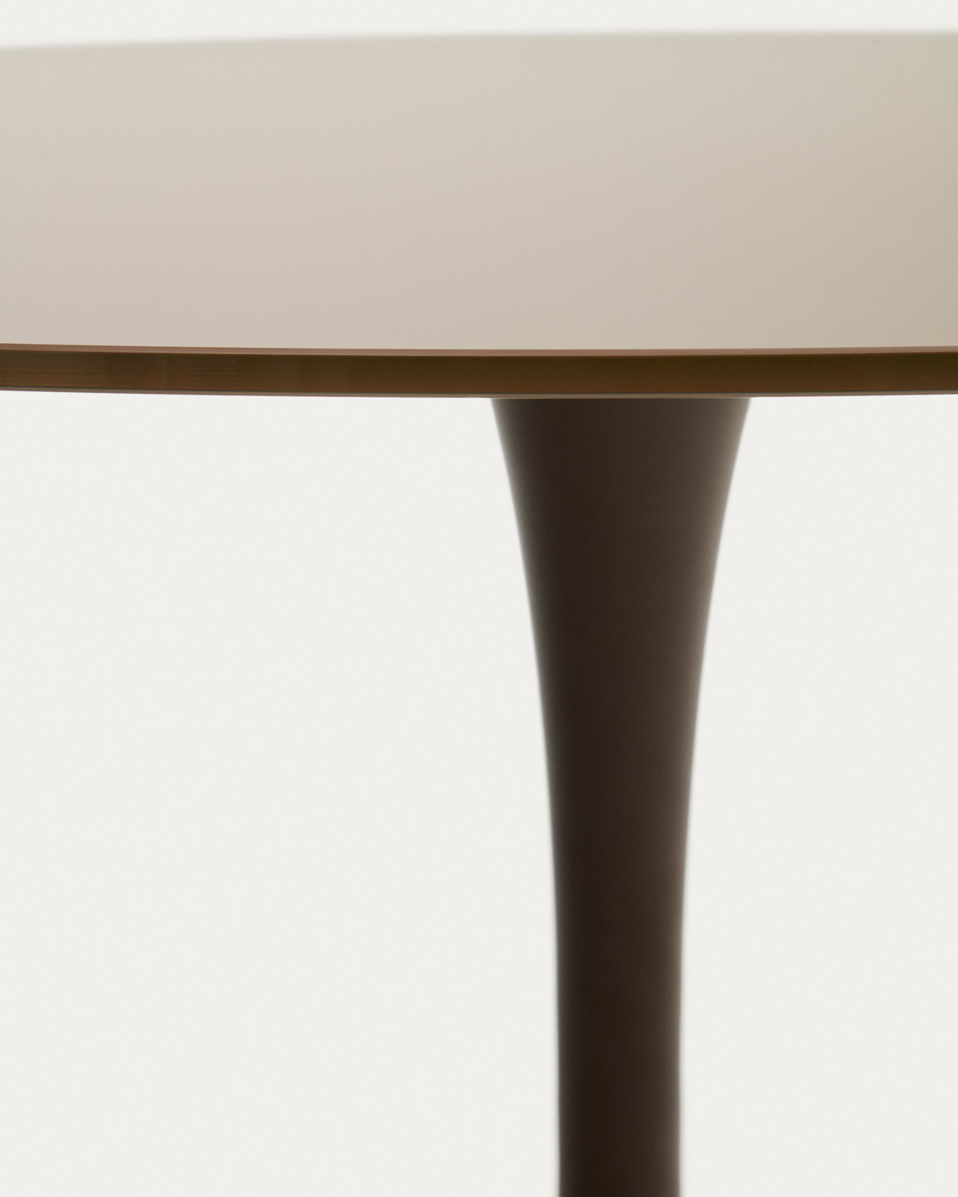 Round Vedira table in glass and brown steel Ø120 cm
