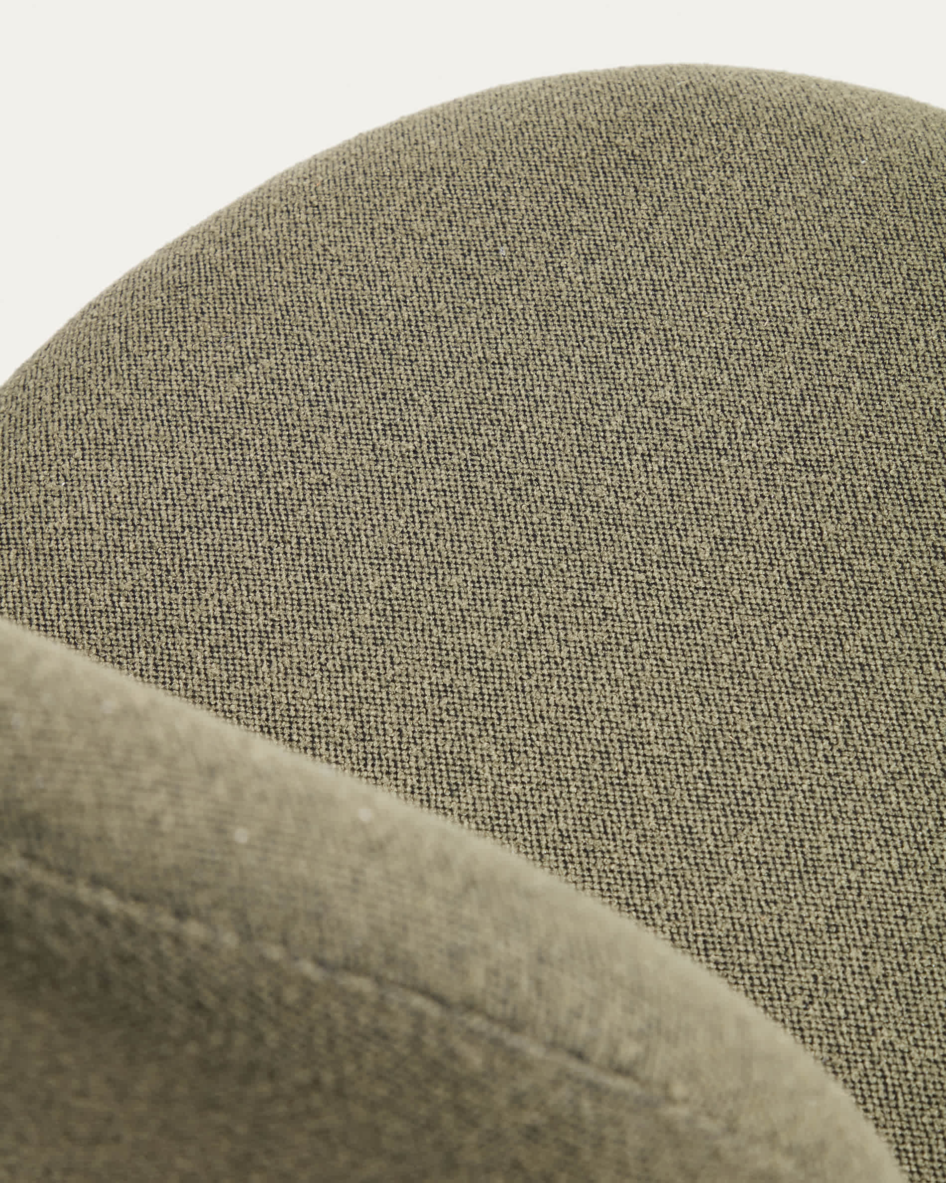Arino green chenille swivel chair with green metal legs FSC 100%