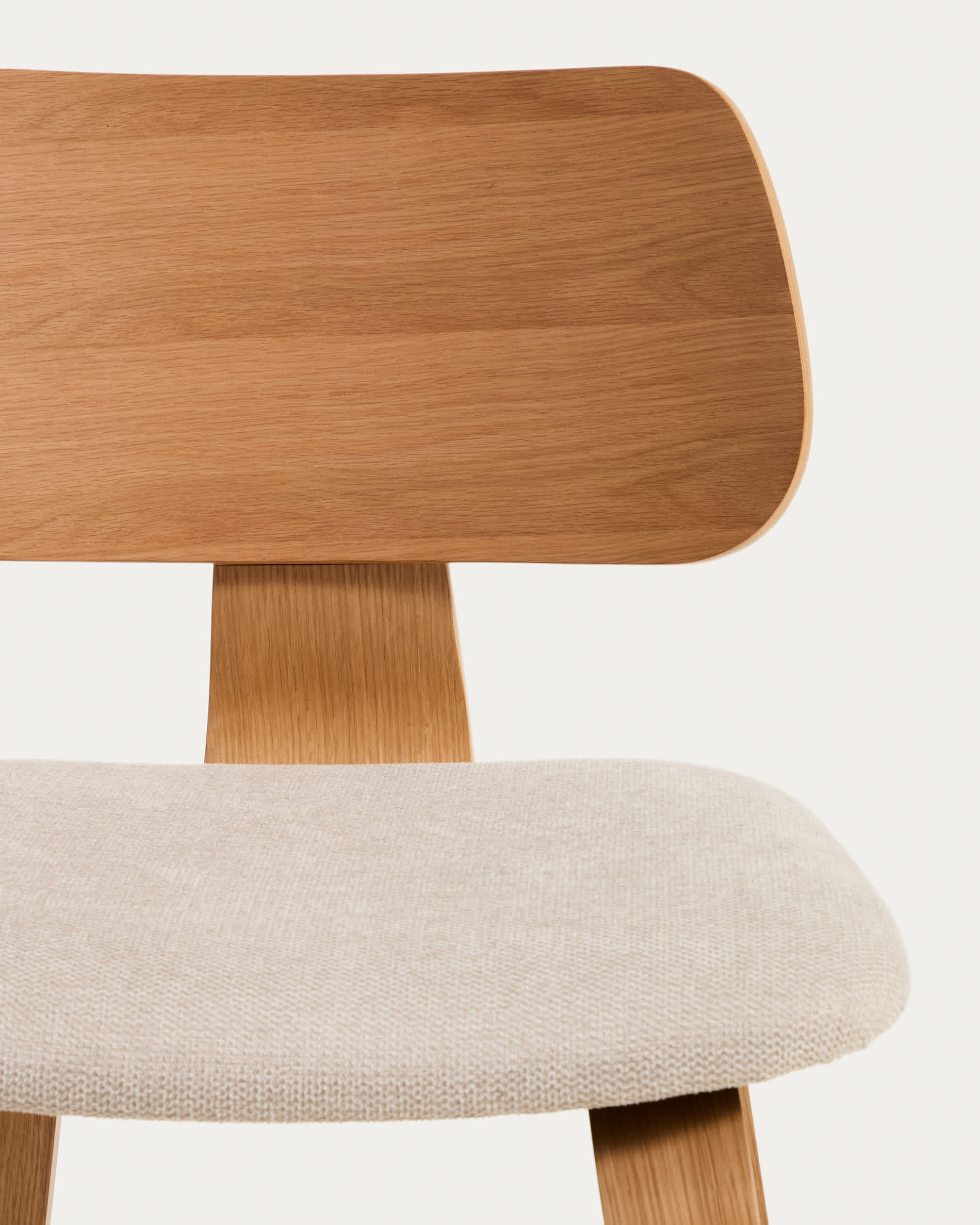 Gena stool in oak veneer and beige chenille 65cm