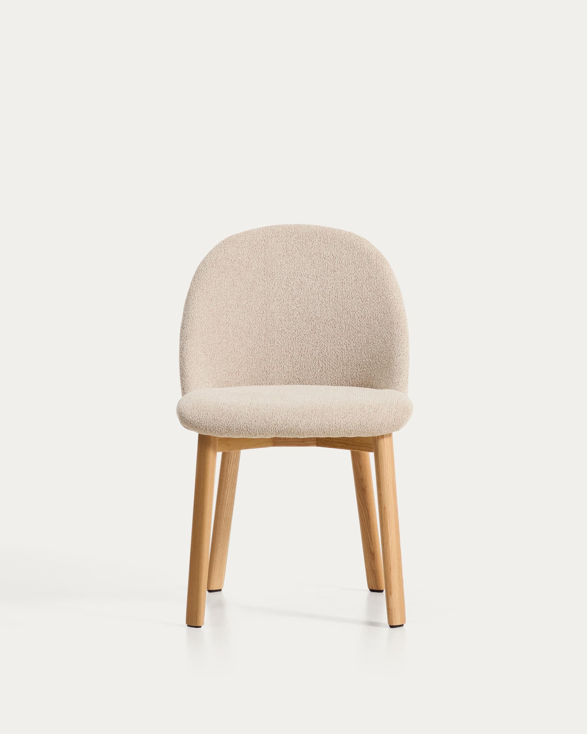 Meila chair in beige chenille with legs in solid ash wood with natural finish