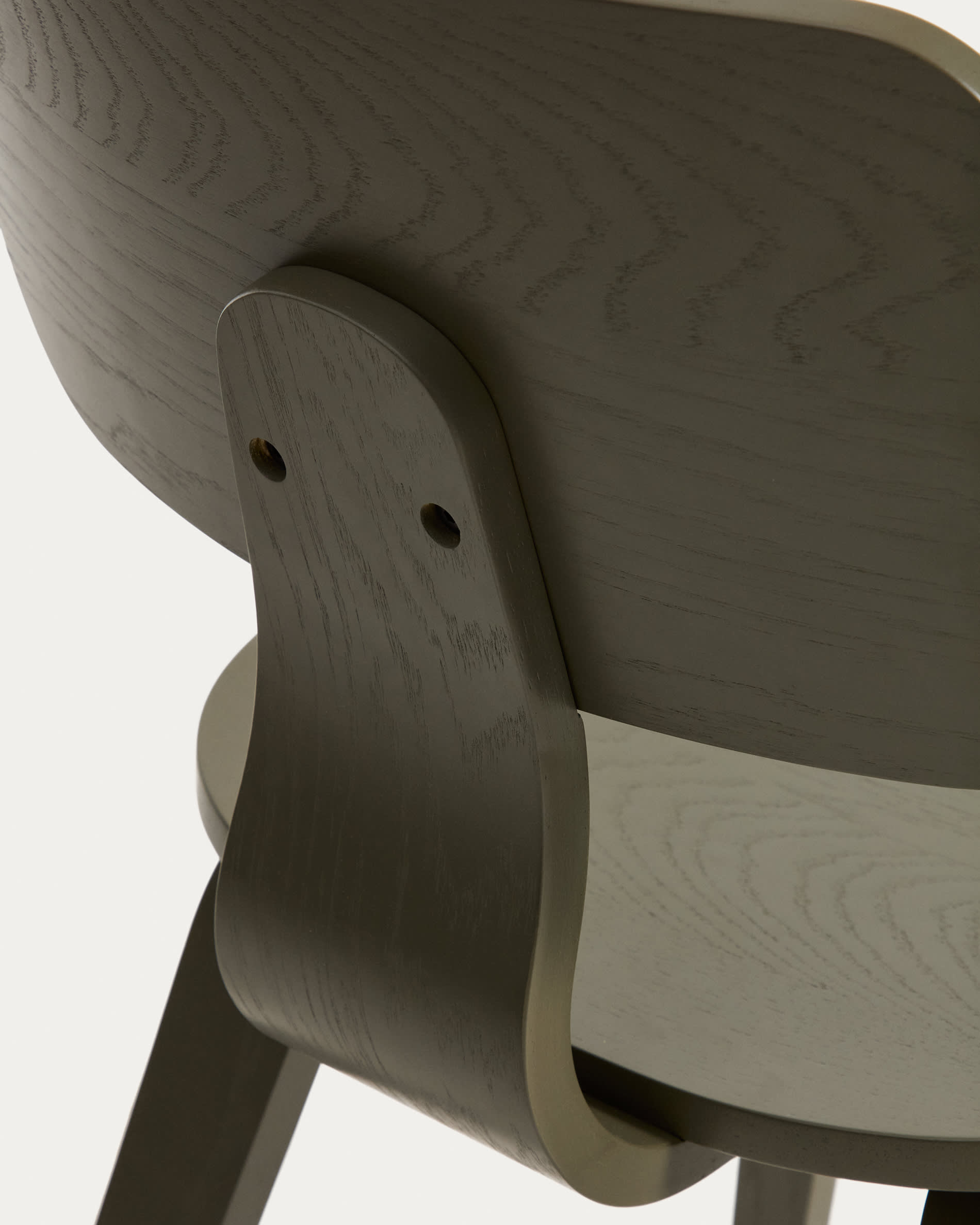 Gena chair in oak veneer with green finish