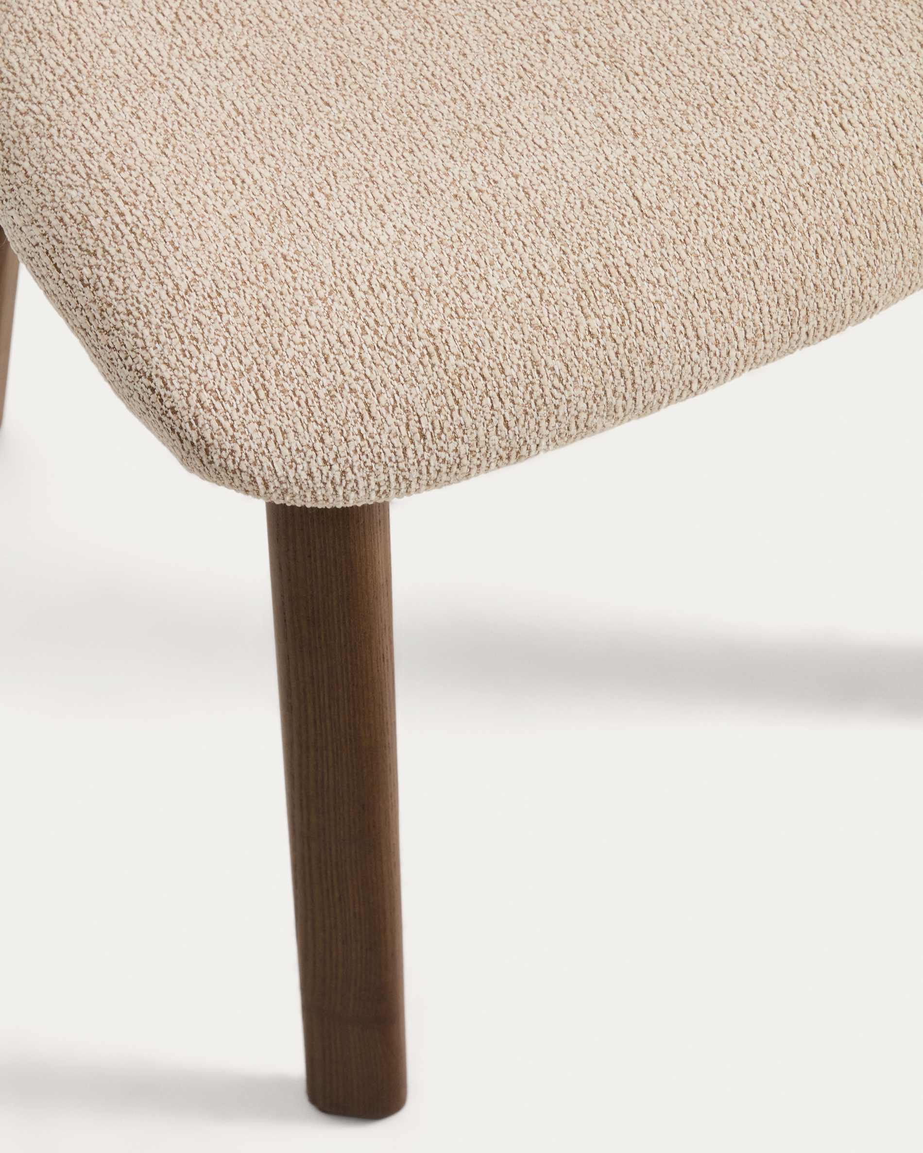 Meila chair in beige chenille with legs in solid ash wood with walnut finish