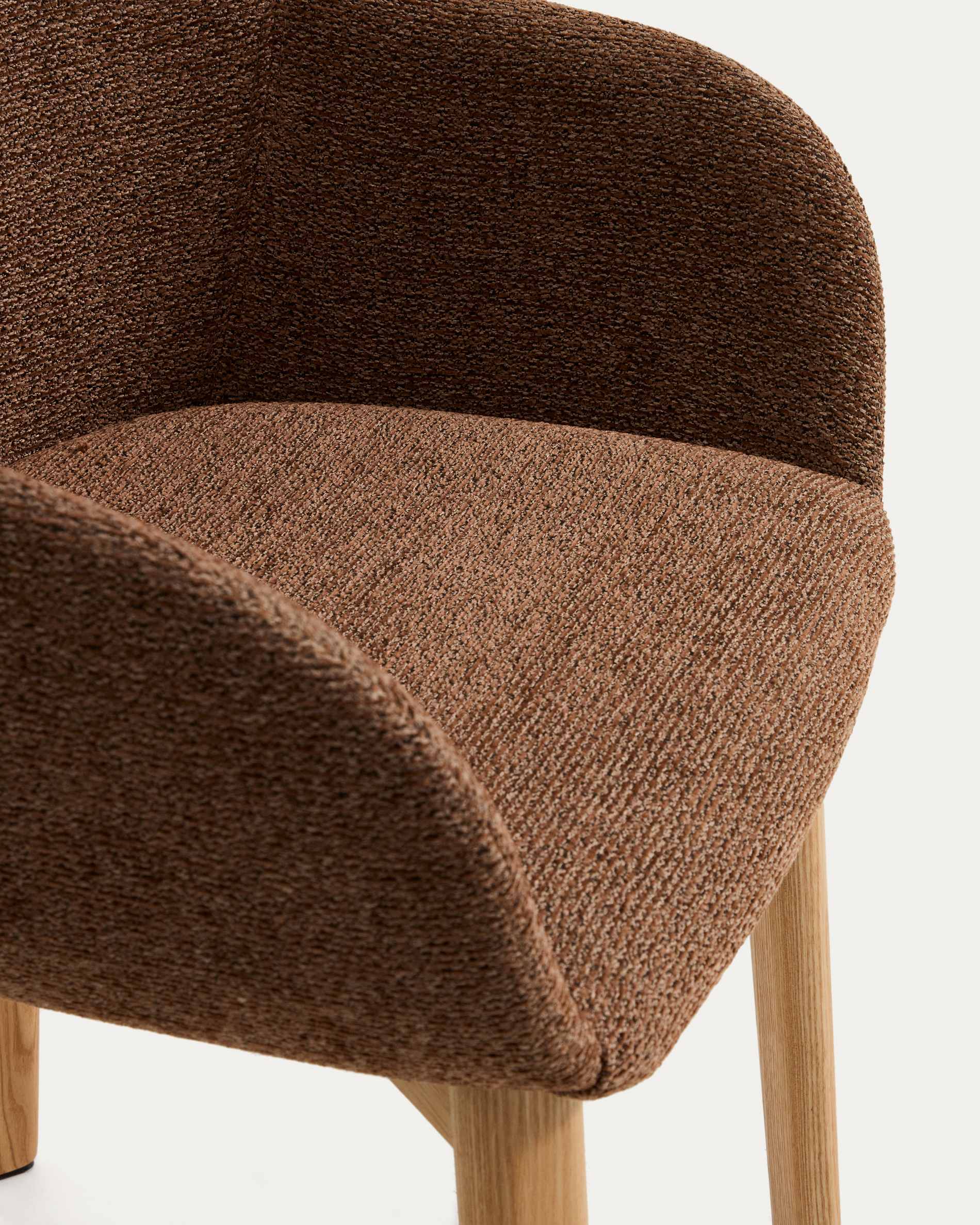 Meila chair with armrests in terracotta chenille with legs in solid ash wood with natural finish