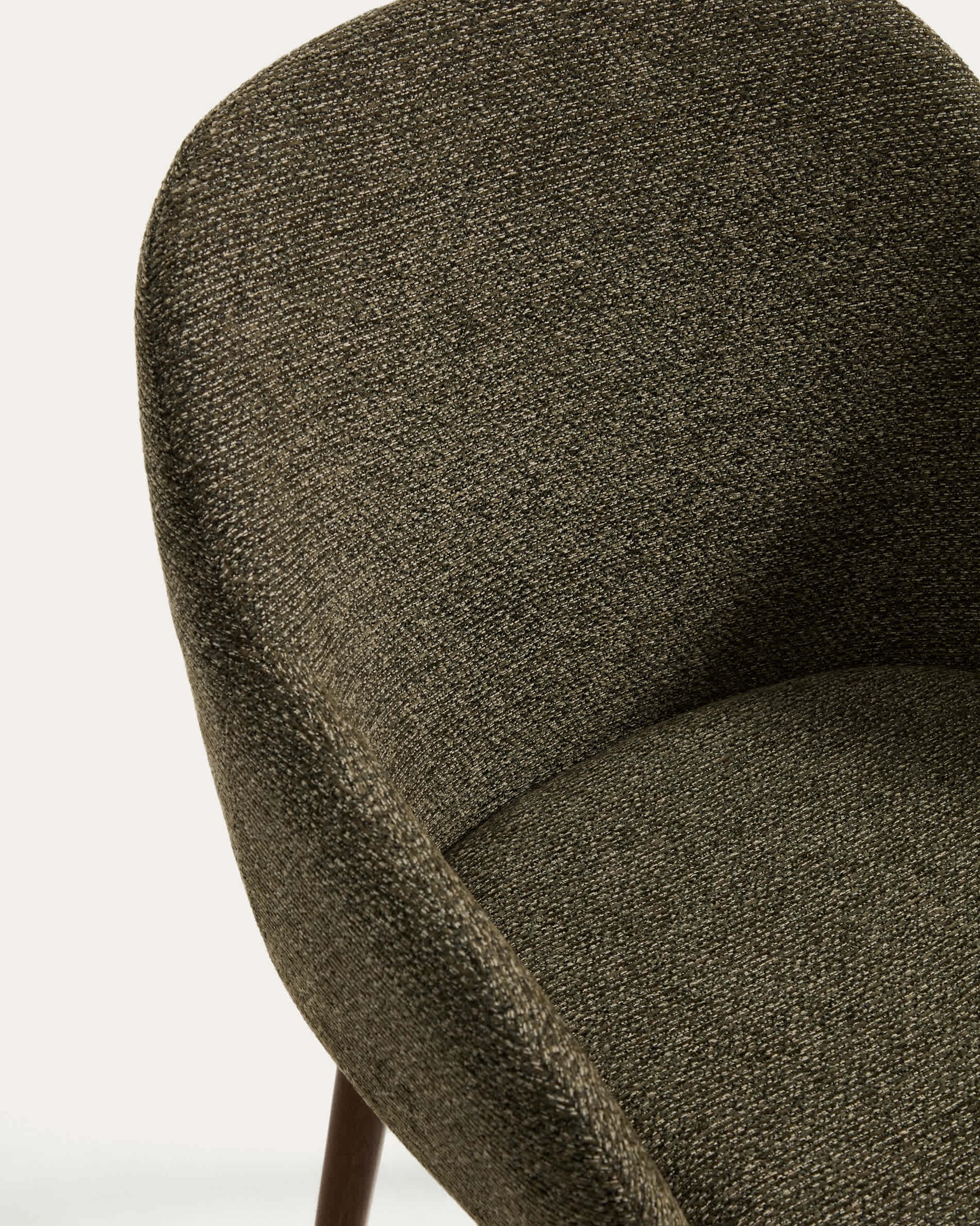 Meila chair with armrests in green chenille with legs in solid ash wood with walnut finish