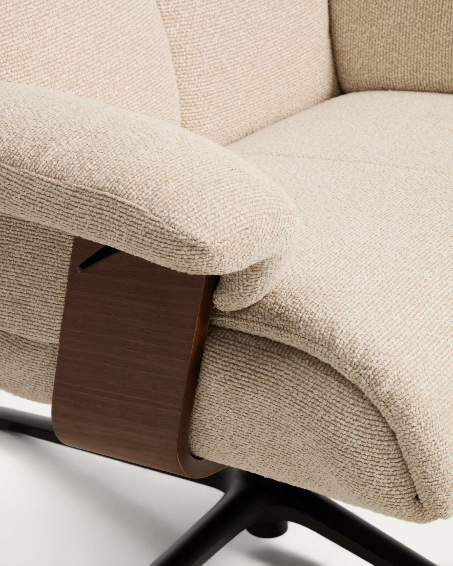 Toriel beige micro bouclé reclining swivel armchair with footrest and black-finish aluminium legs FSC Mix Credit