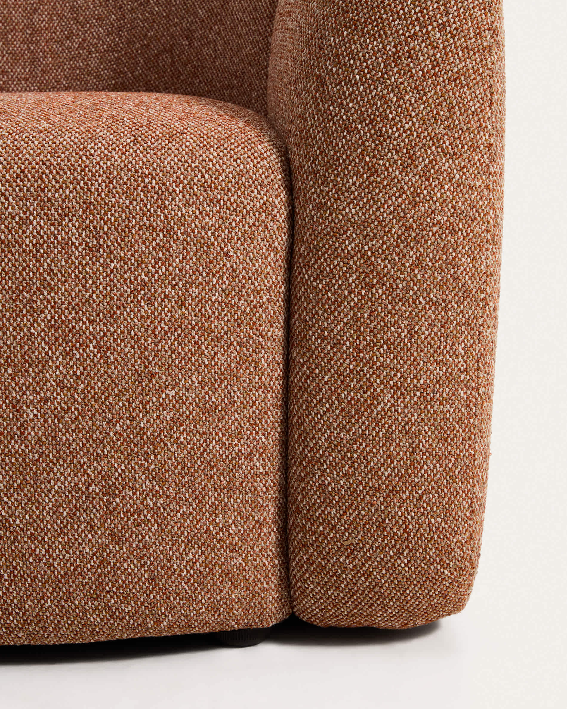 Corvena armchair in terracotta chenille FSC Mix Credit 98 cm