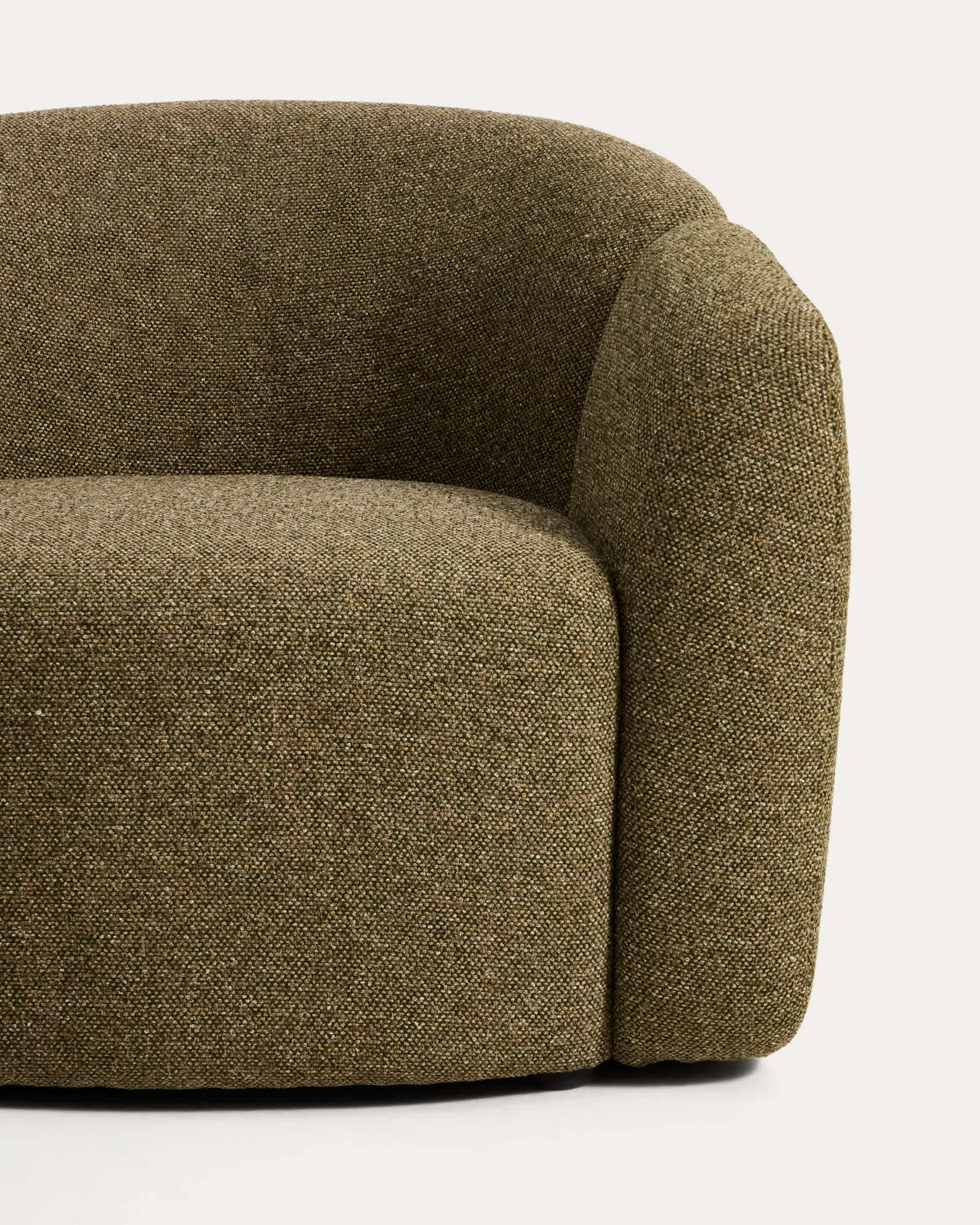 Corvena armchair in olive green chenille FSC Mix Credit 98 cm