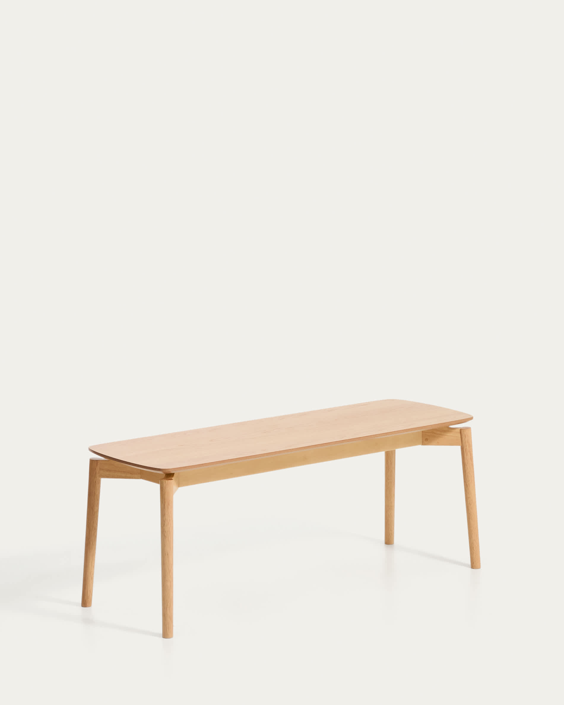 Evera bench in oak veneer with natural finish 122cm