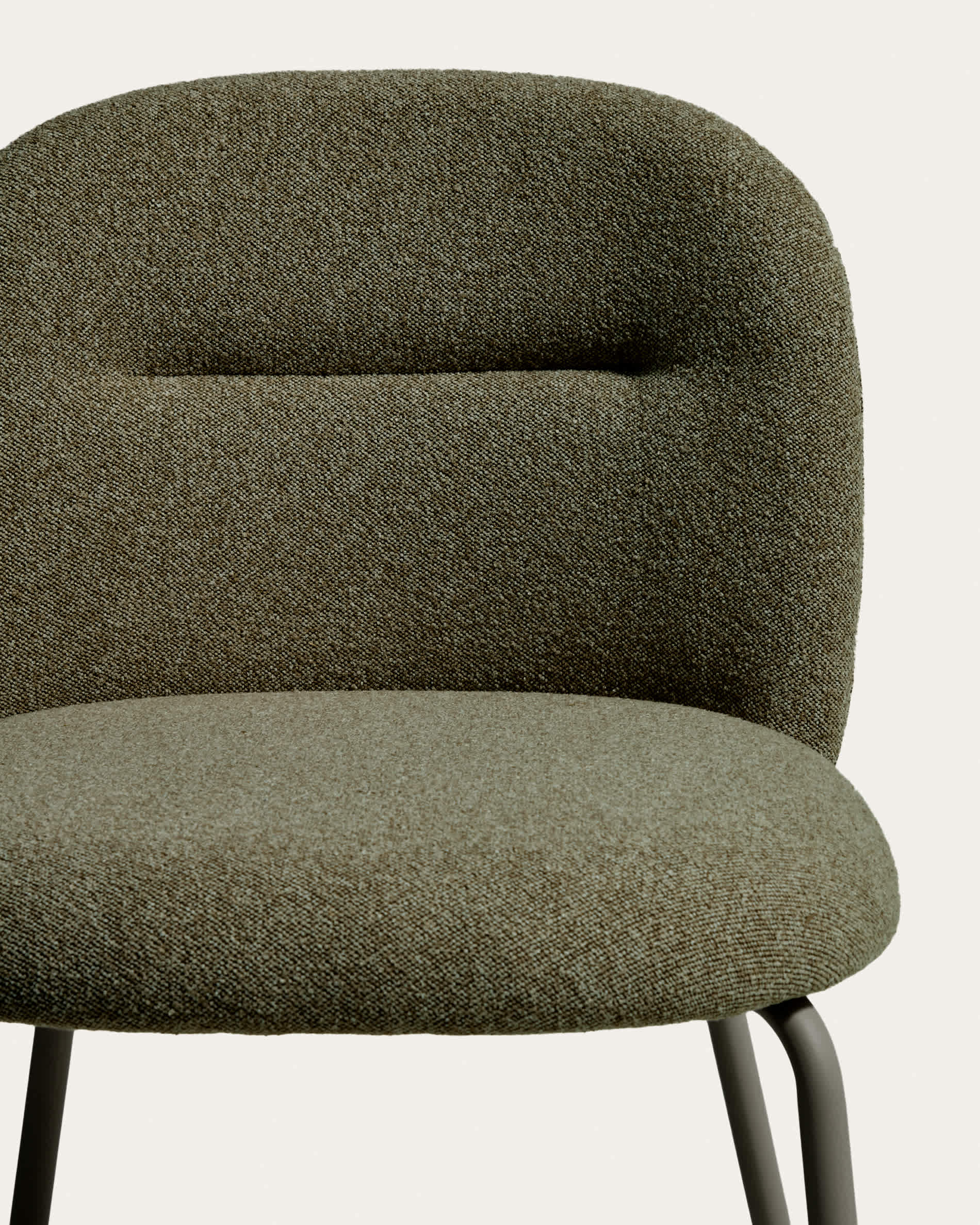 Arino green chenille chair with green metal legs FSC 100%