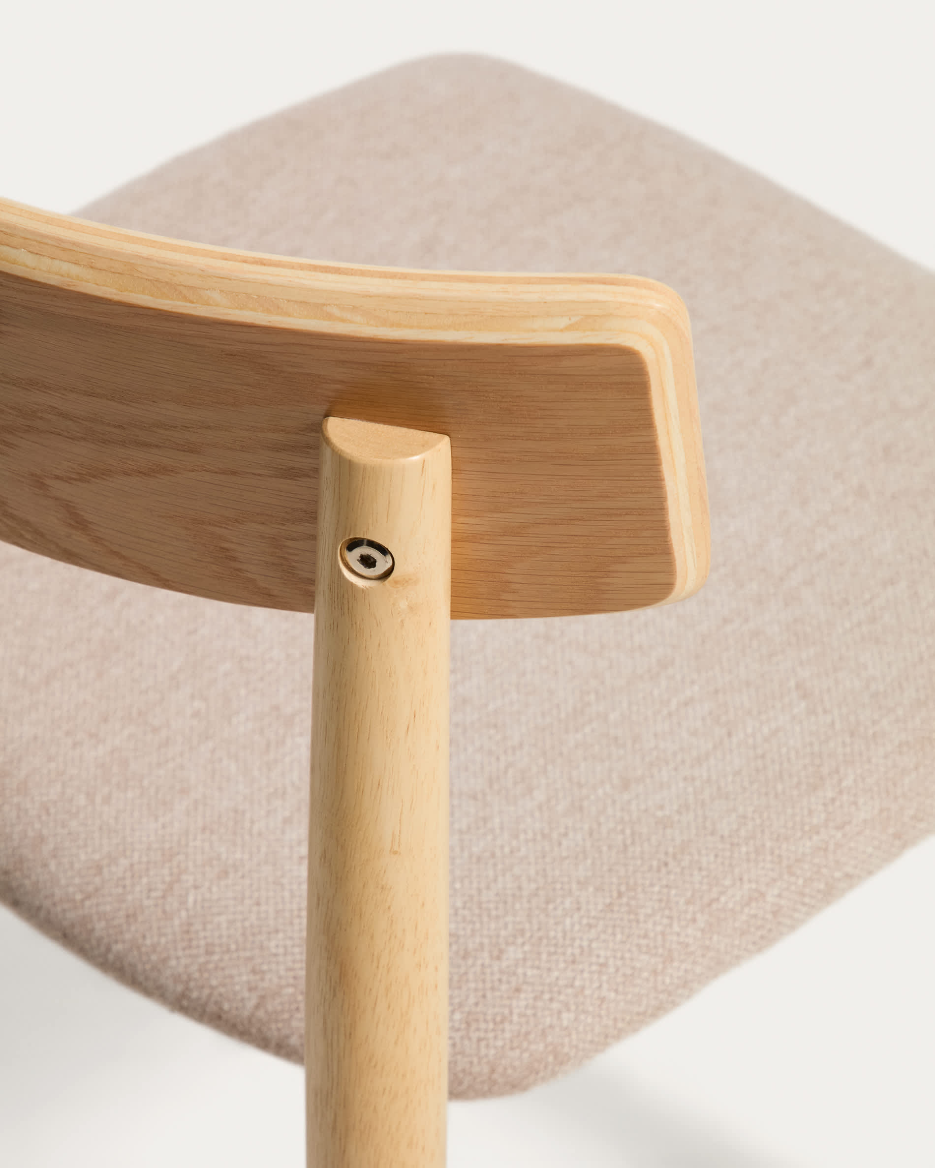 Evera chair in oak veneer with natural finish and beige chenille