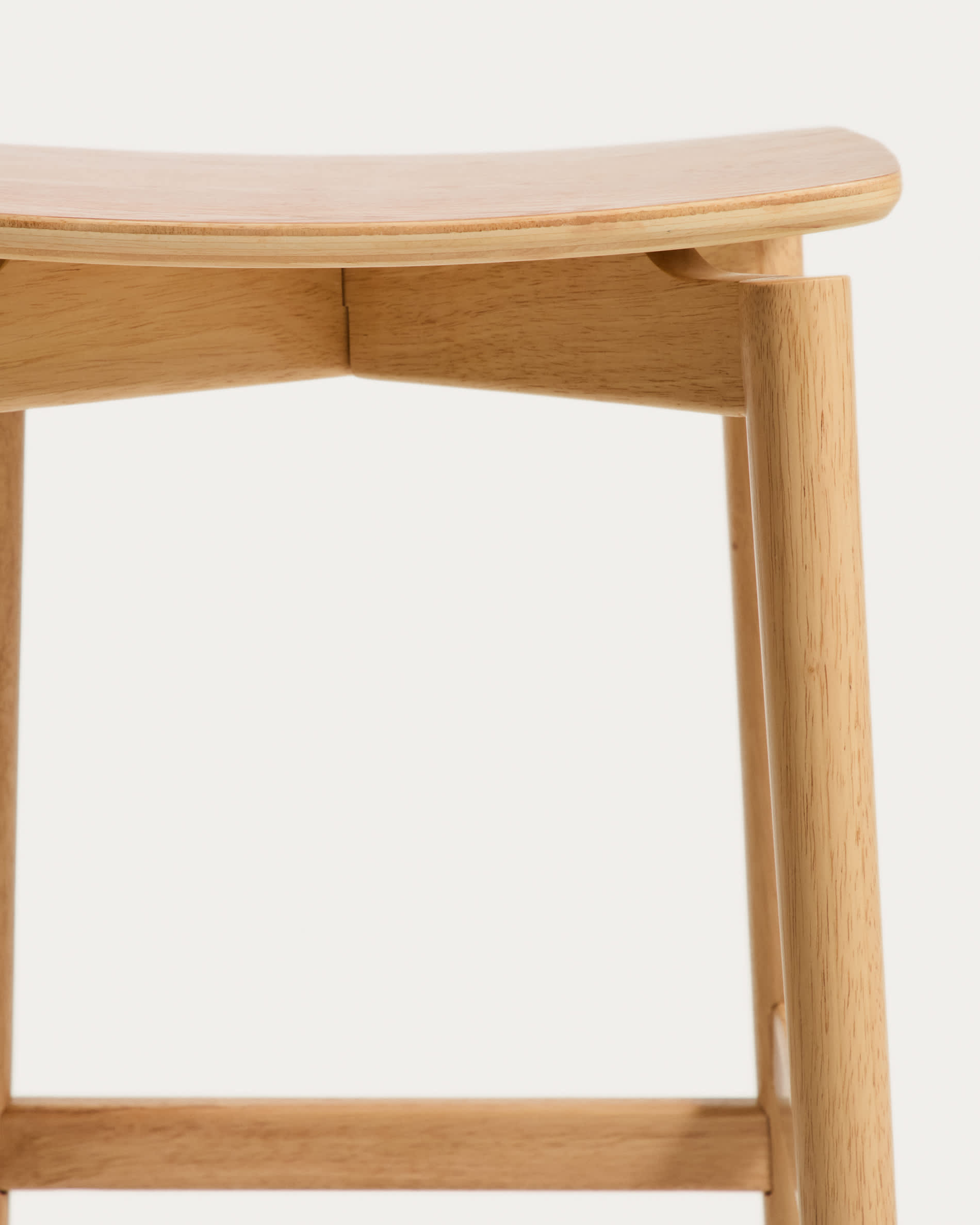 Evera stool in oak veneer with natural finish 65cm