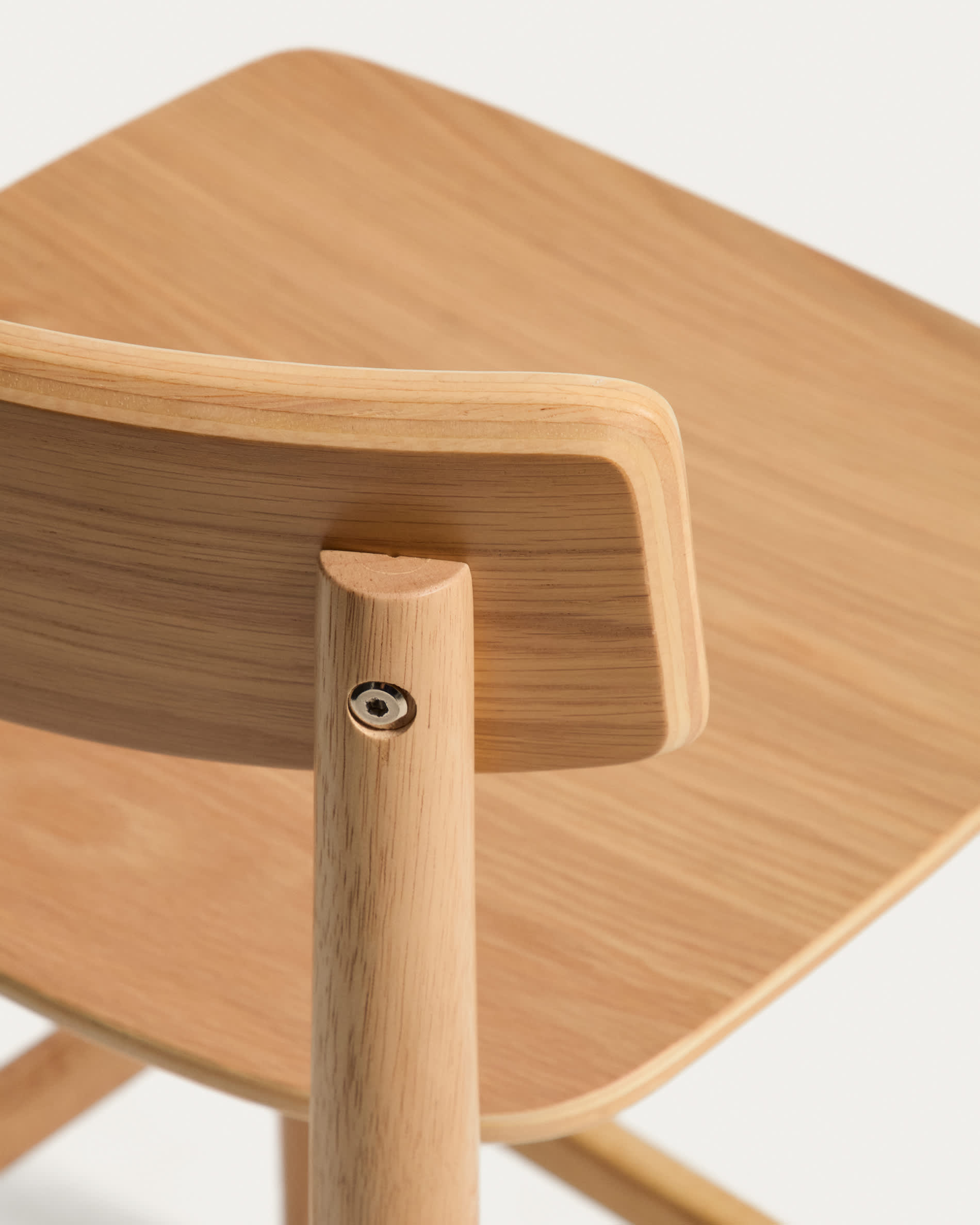 Evera stool with backrest in oak veneer with natural finish 65cm
