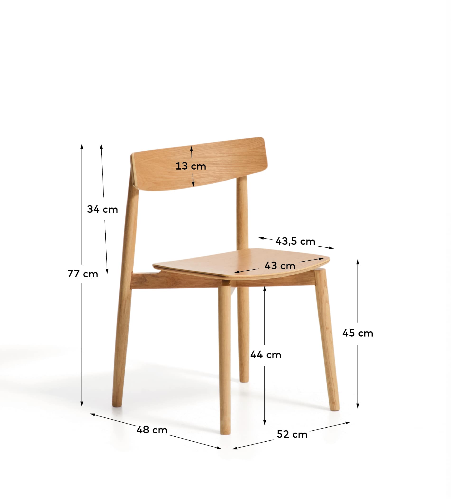 Evera chair in oak veneer with natural finish