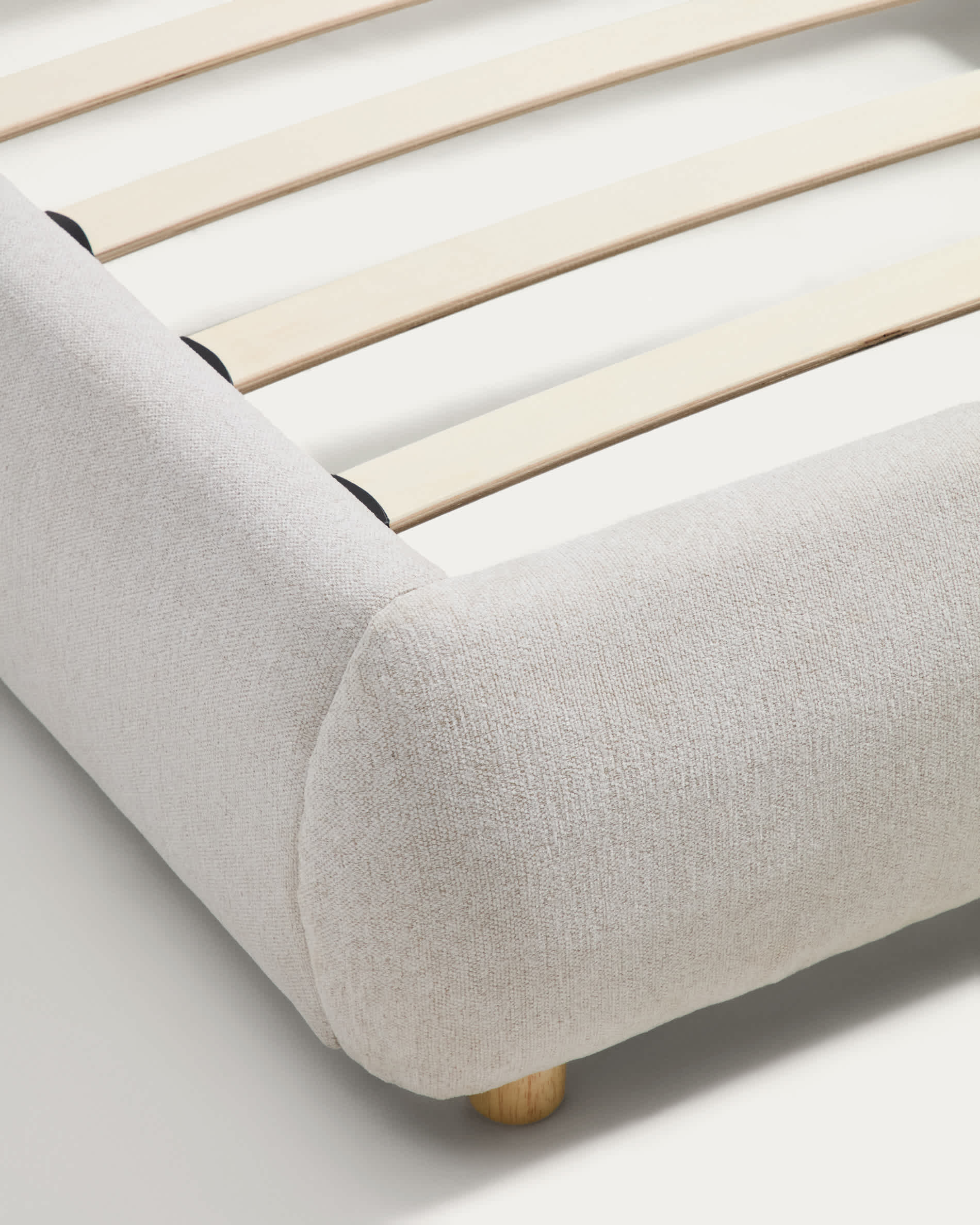 Elerio ecru chenille bed for 90 x 200cm mattress
