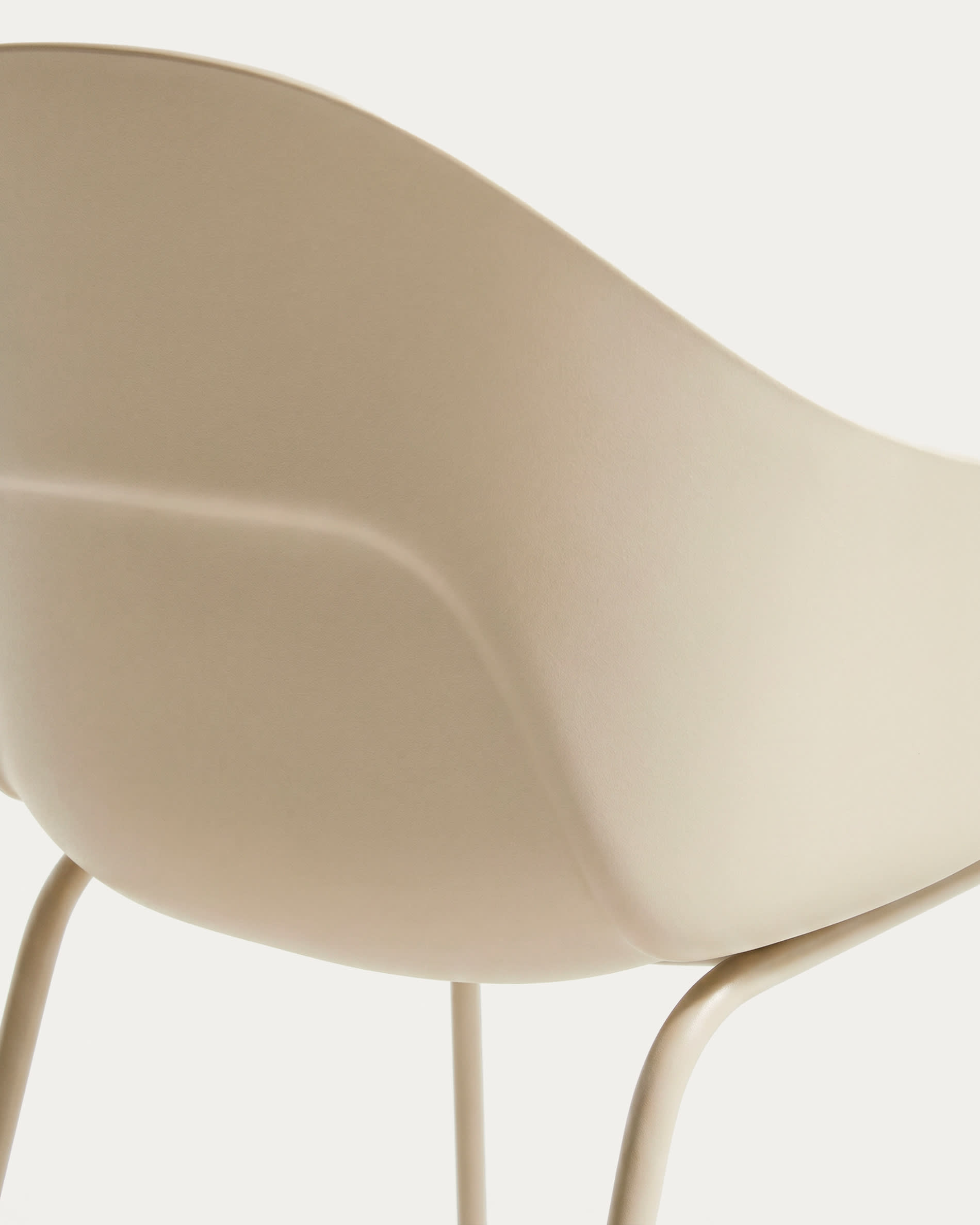 Sanile chair with beige-finish steel legs