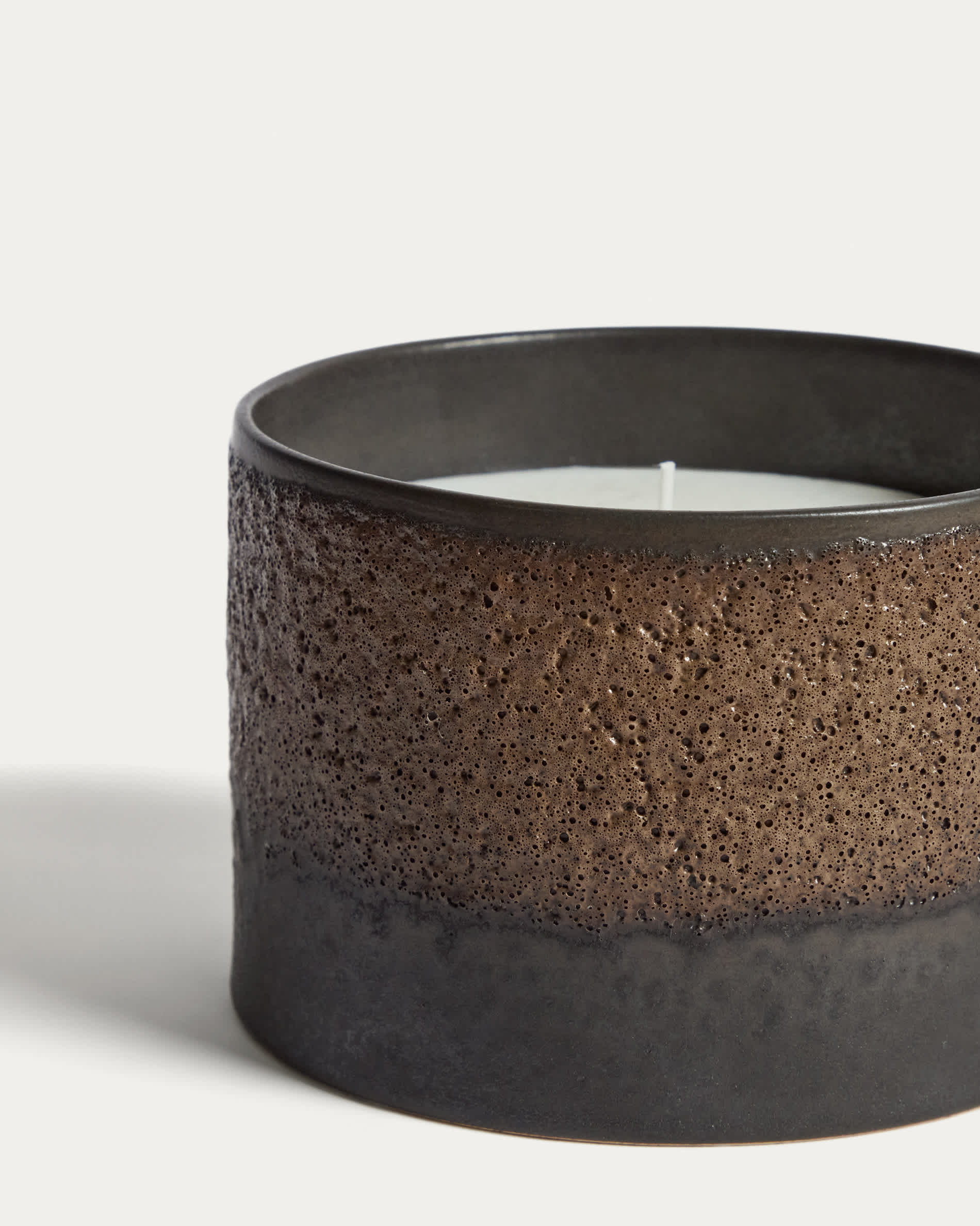 Orial dark brown ceramic candle Ø13 cm