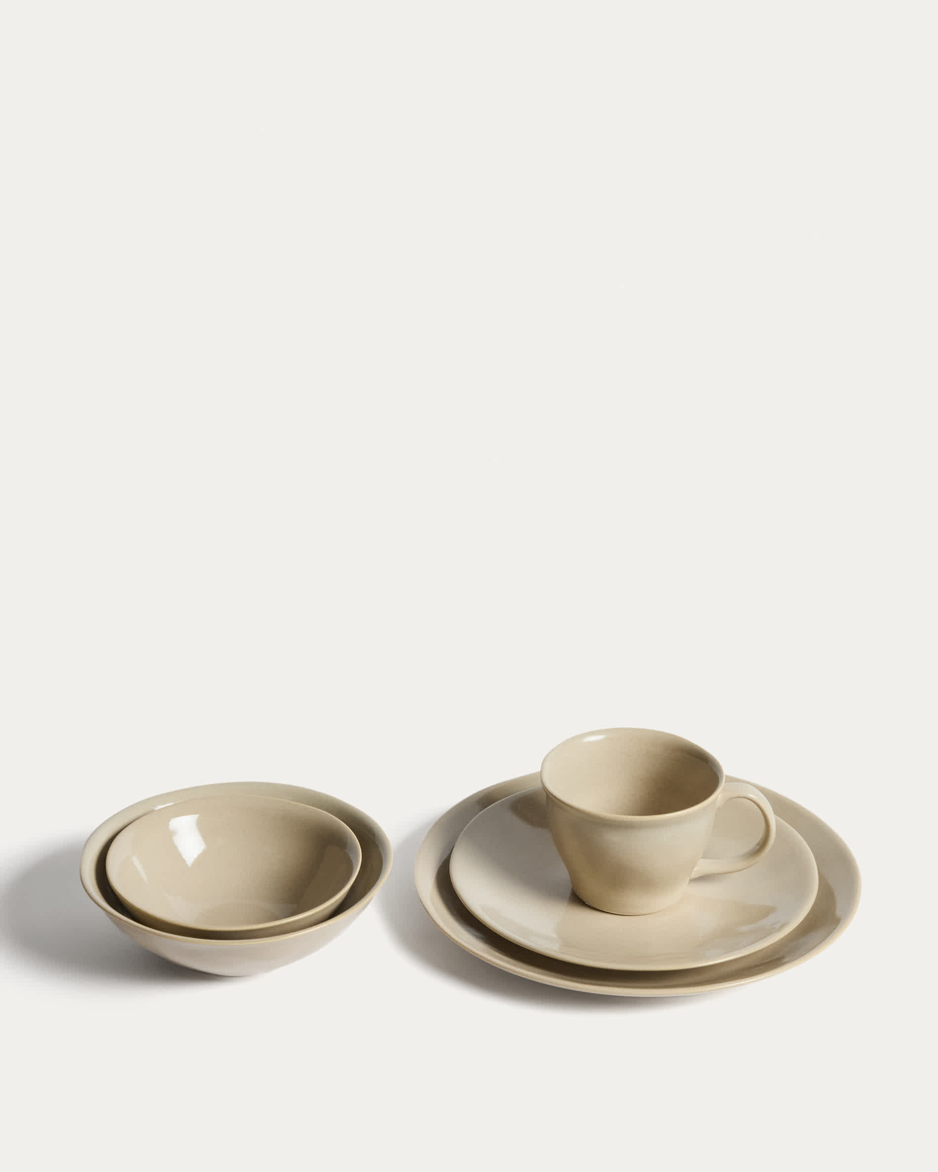 Aderno ivory ceramic plate
