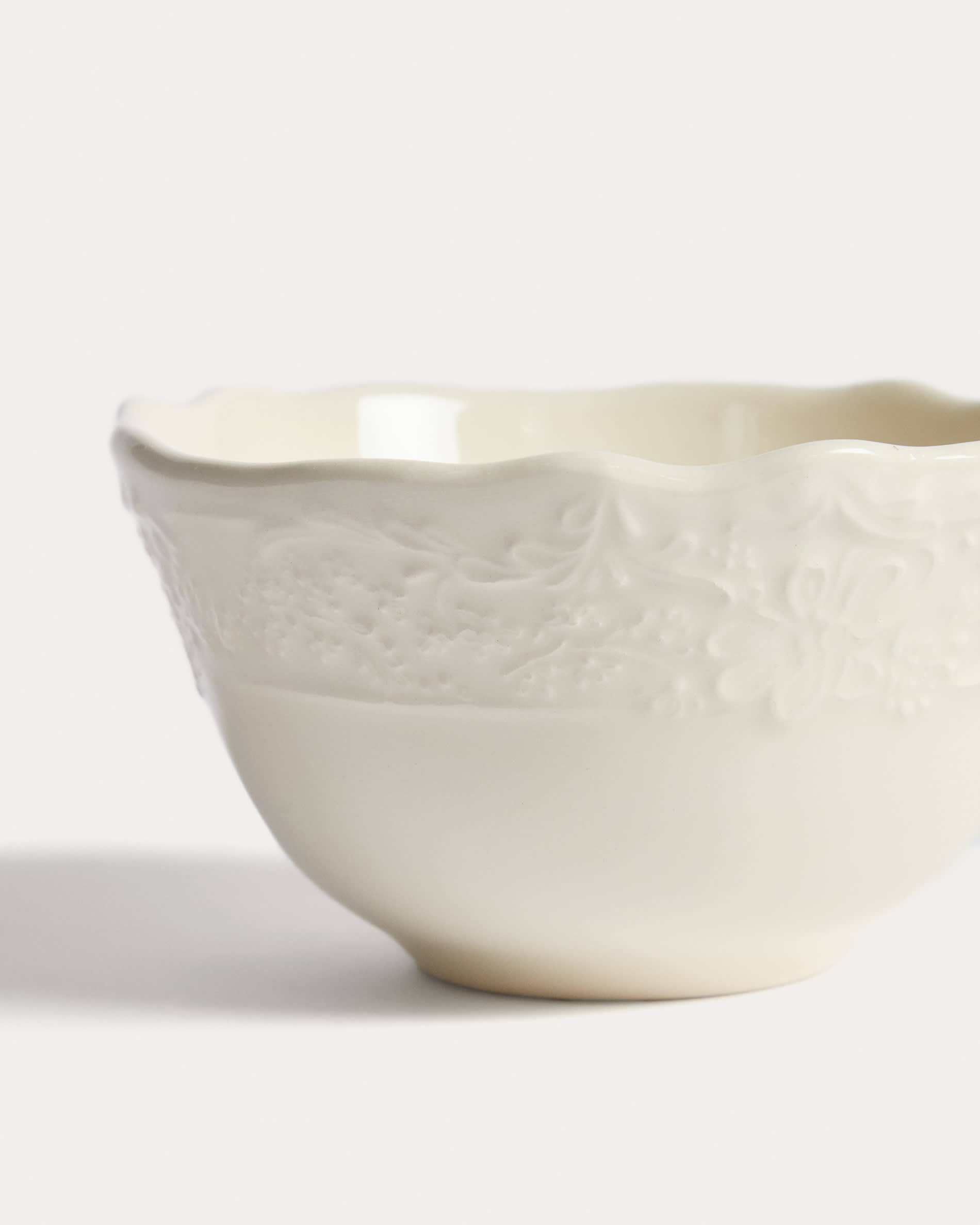 Varla small beige ceramic bowl