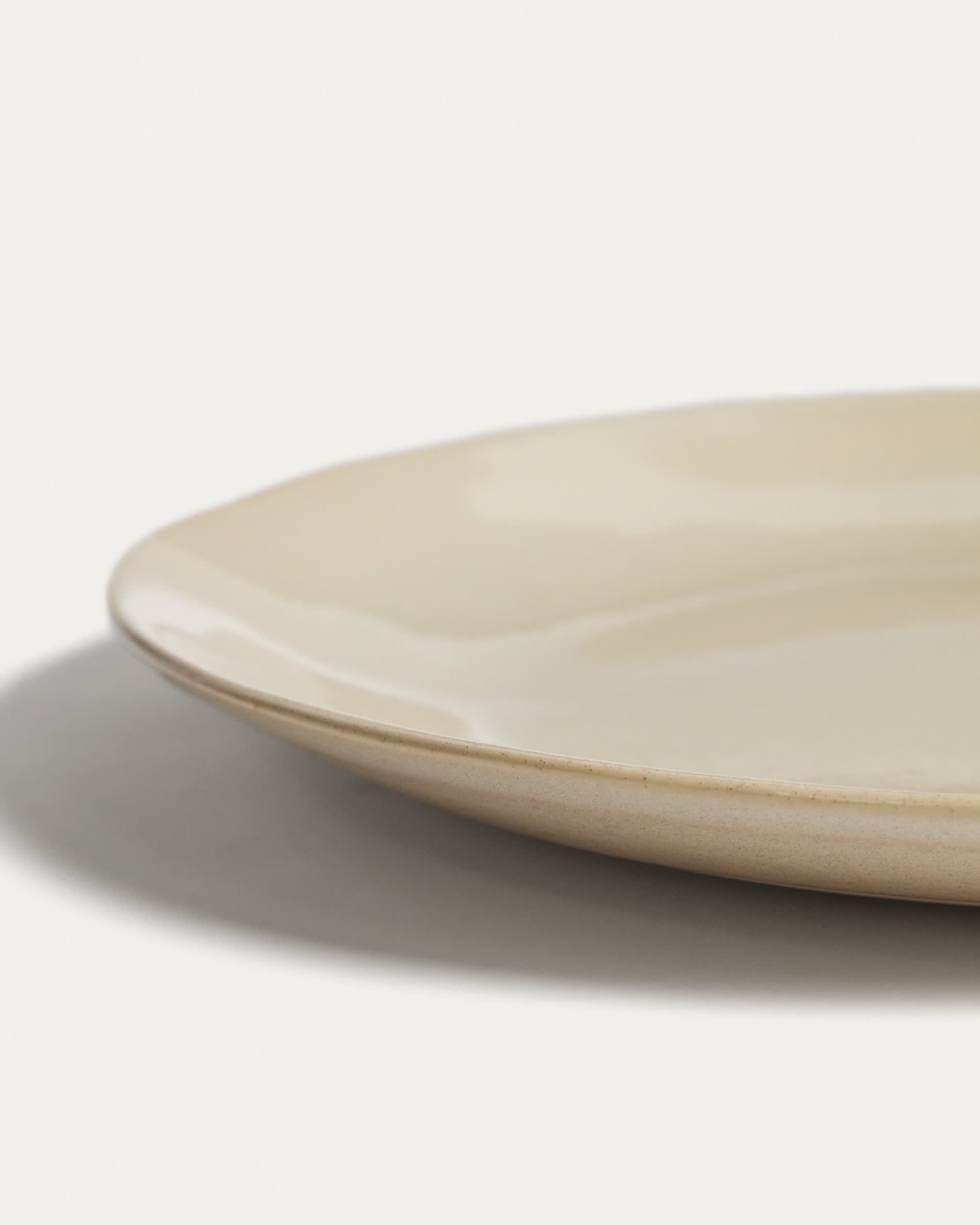 Aderno ivory ceramic plate