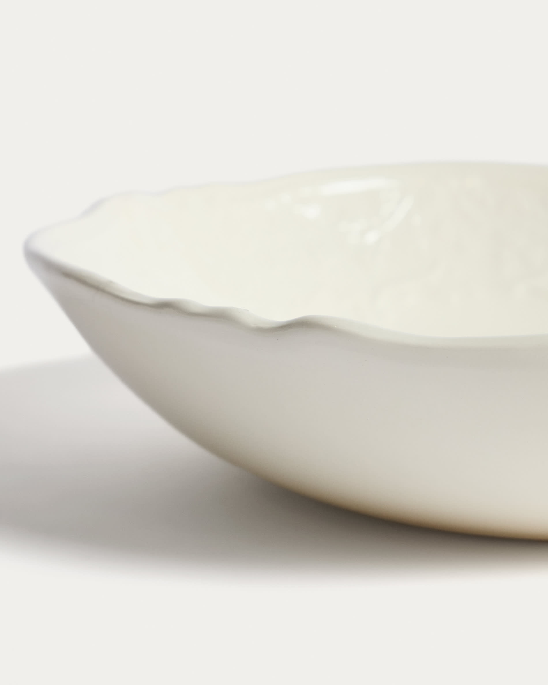 Varla beige ceramic soup bowl