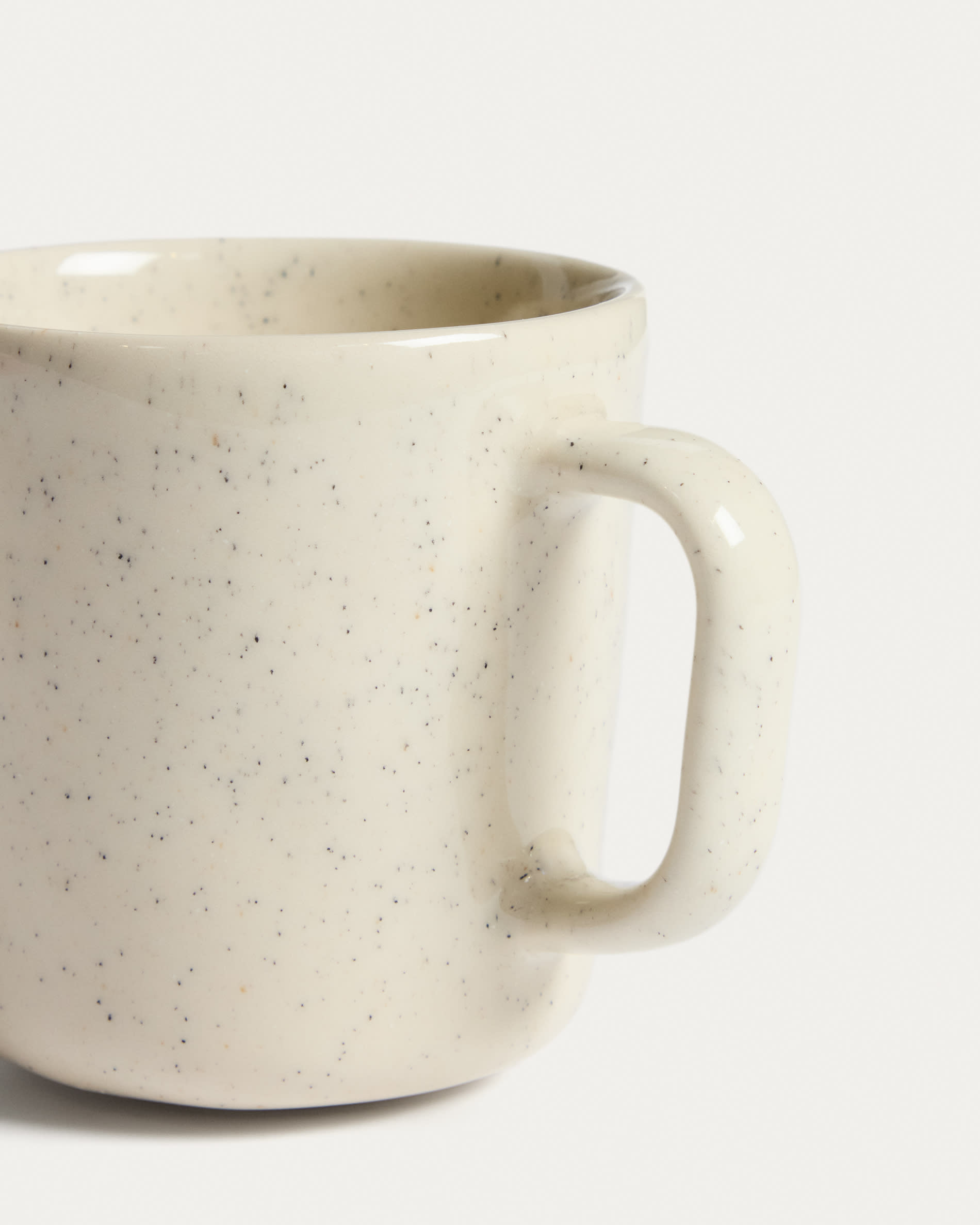Daner ecru ceramic mug