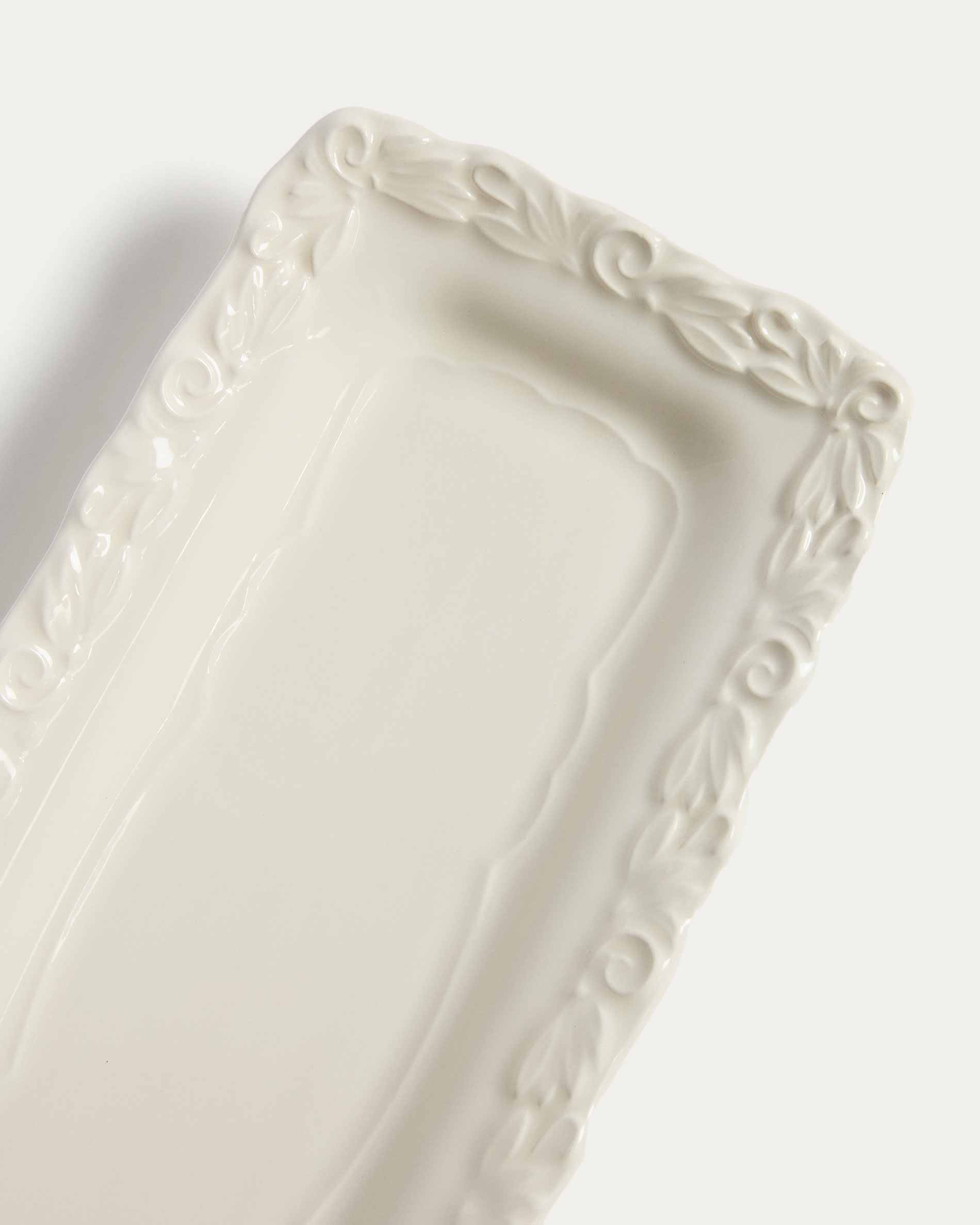 Varla beige ceramic tray