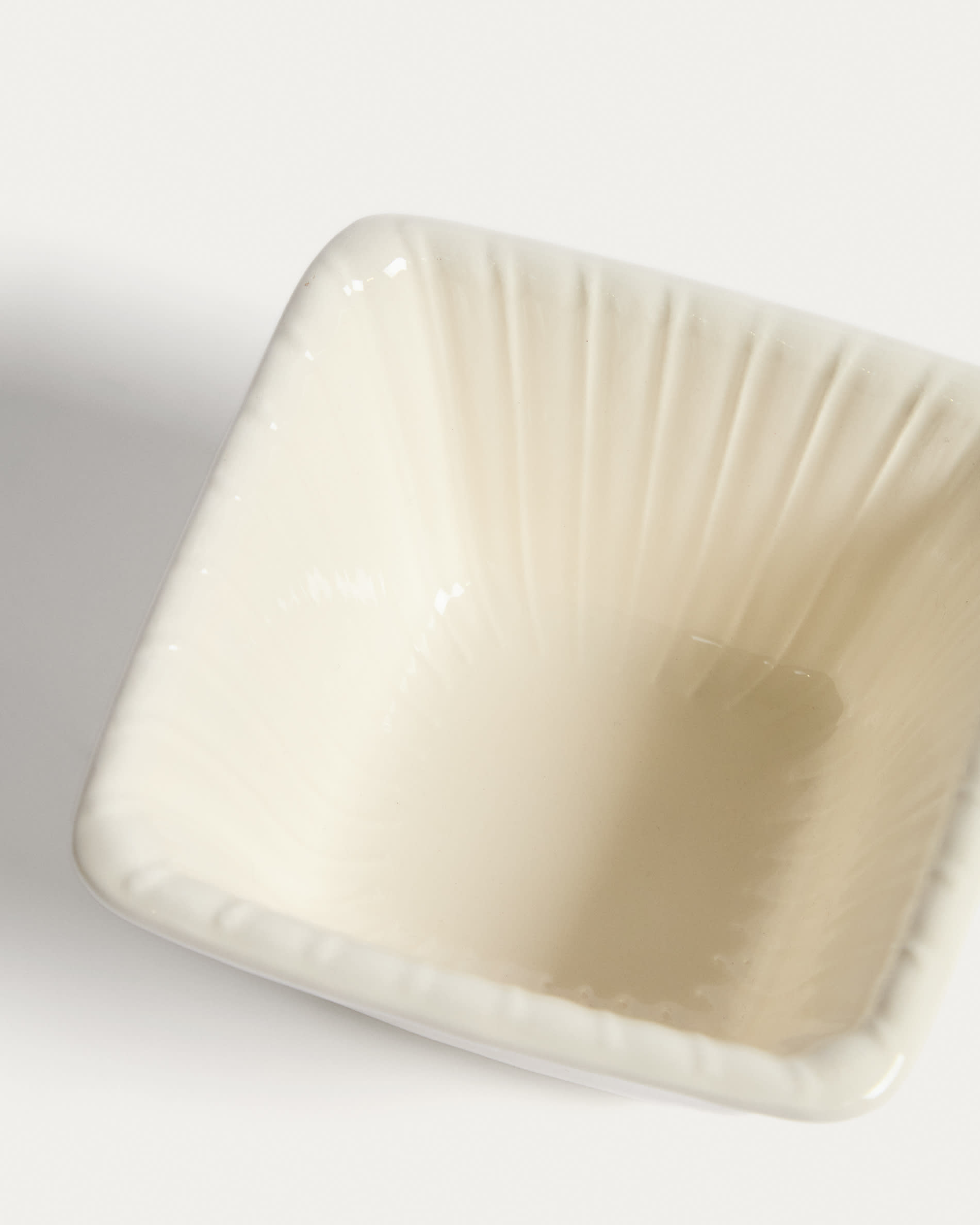 Varla small beige ceramic bowl