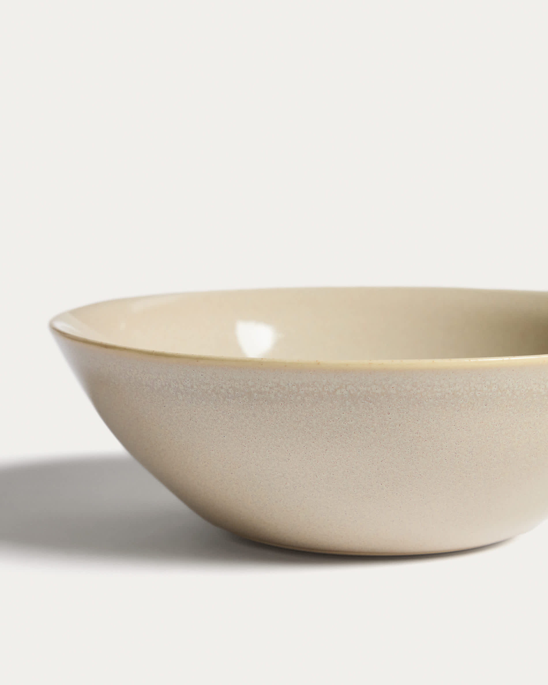 Aderno ivory ceramic bowl