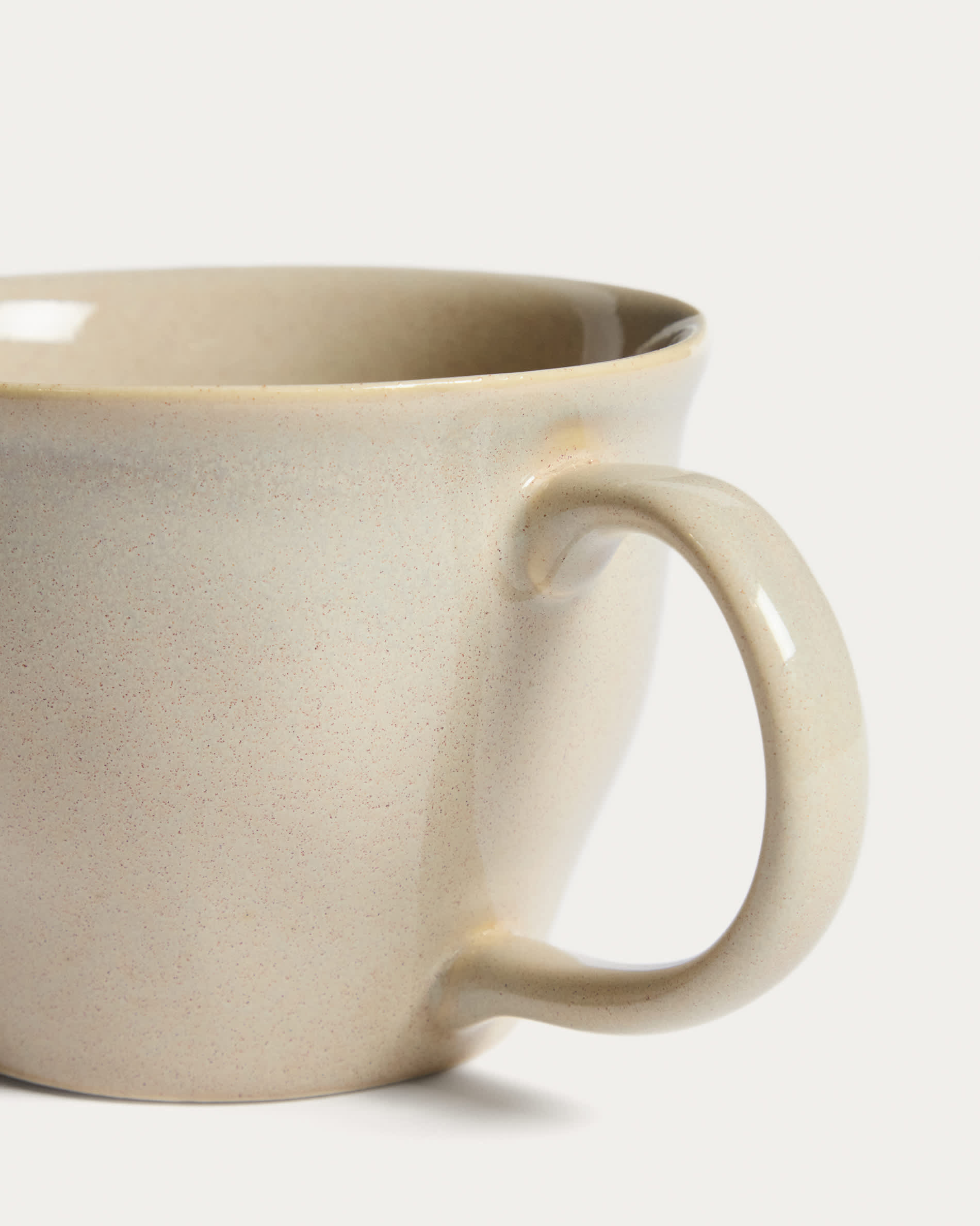 Aderno ivory ceramic mug