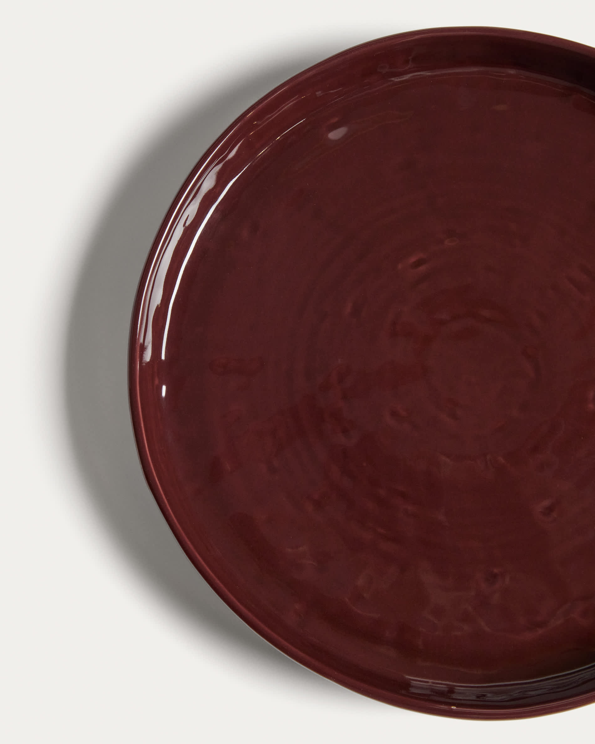 Daner burgundy ceramic dessert plate