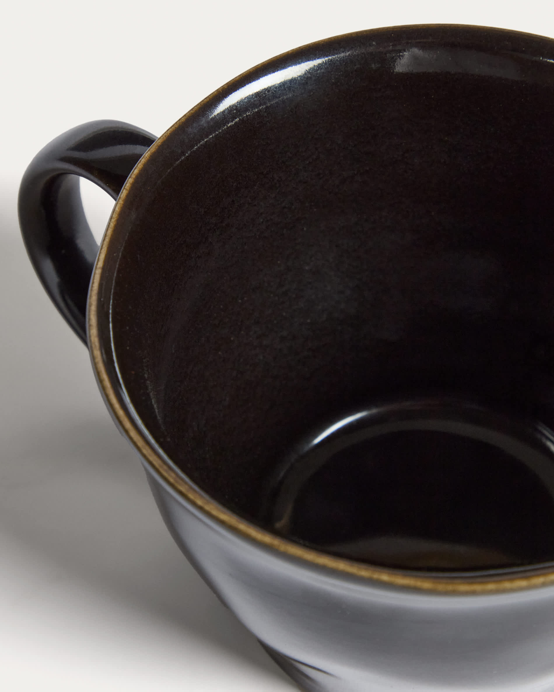Aderno dark brown ceramic mug