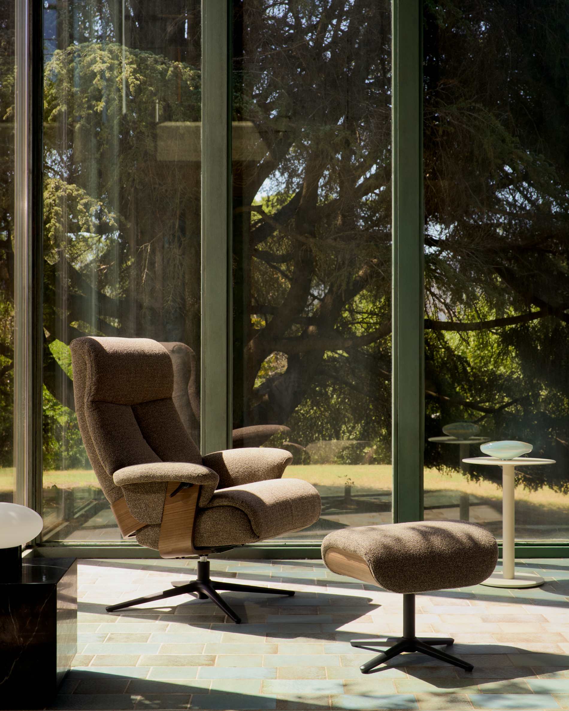 Toriel chocolate brown micro bouclé reclining swivel armchair with footrest and black-finish aluminium legs FSC Mix Credit