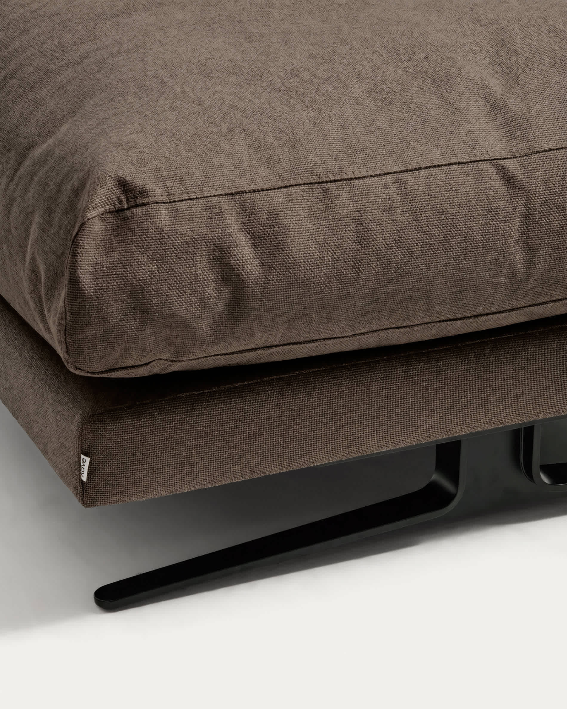 Veliro fire-retardant footrest in toasted brown with steel legs with black finish 85 x 90 cm FSC Mix Credit