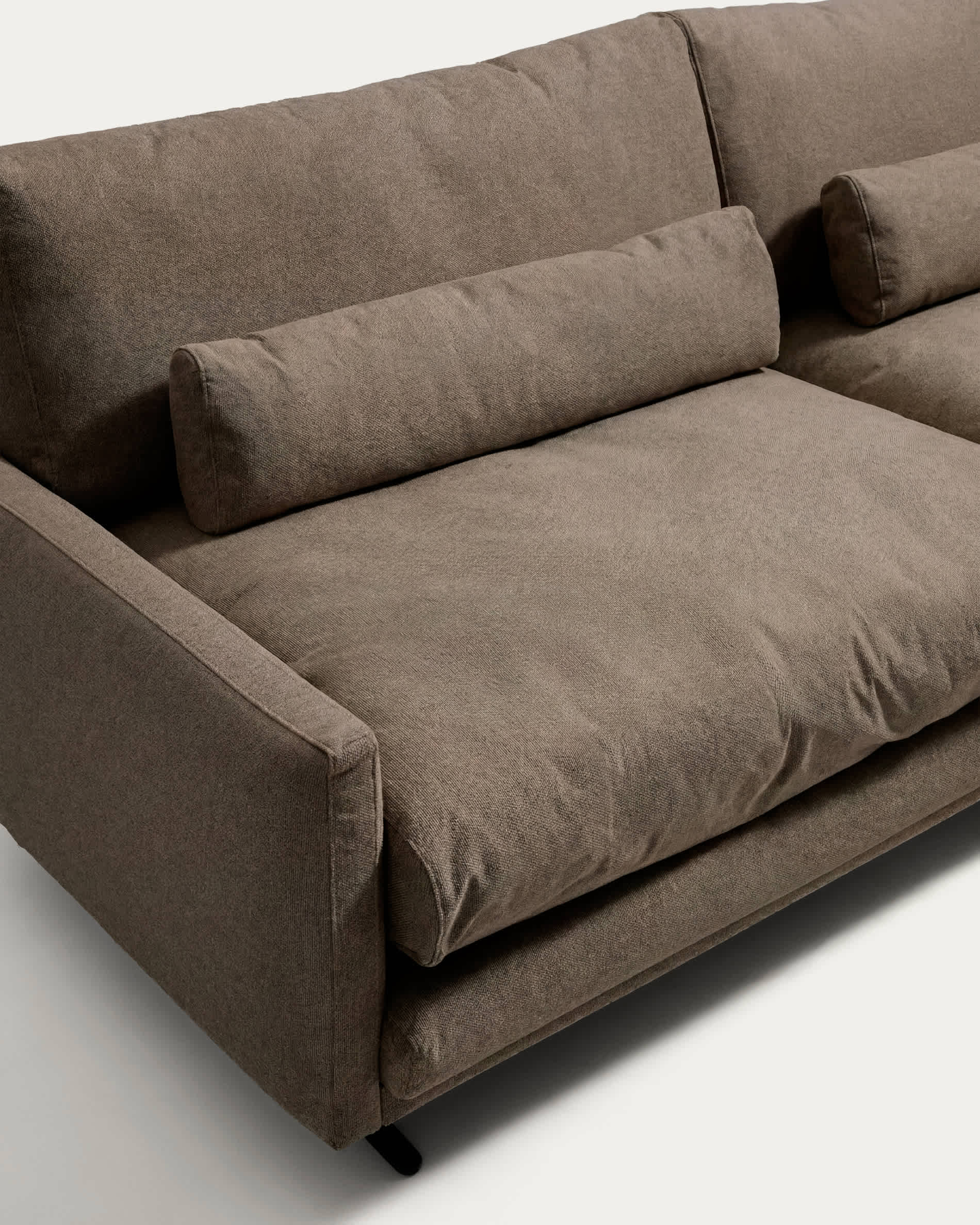 Veliro fire-retardant 3-seater sofa in toasted brown with steel legs with black finish 240 cm FSC Mix Credit