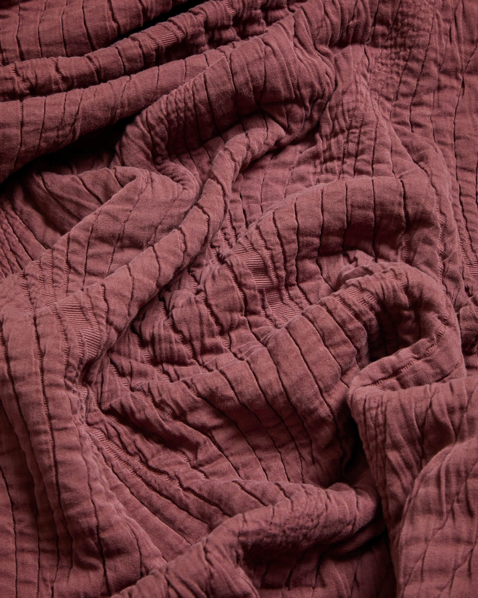 Sarula 100% cotton jacquard bedspread in garnet for 150/160 cm beds