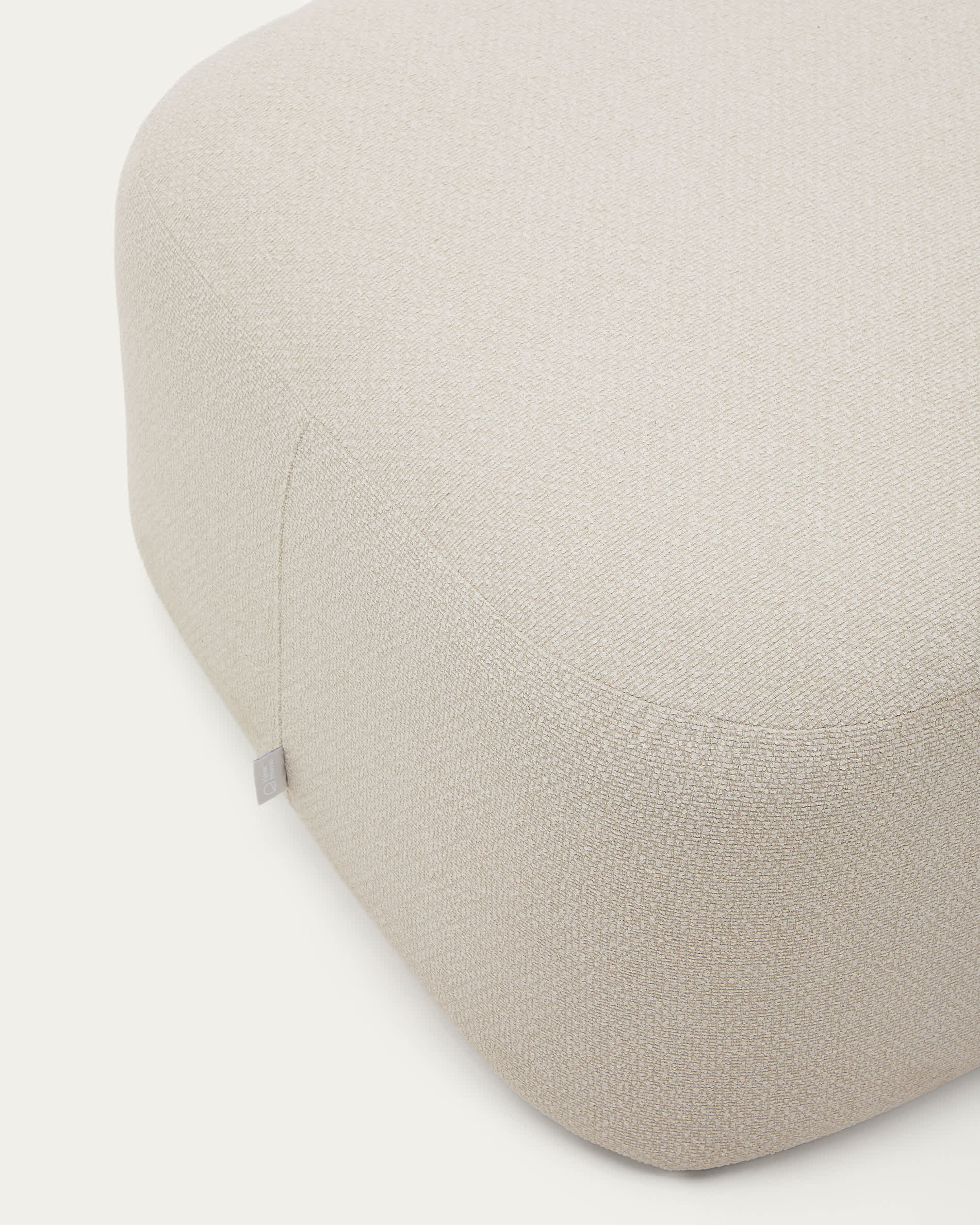 Martina fire-retardant ecru chenille footrest 123 x 85 cm