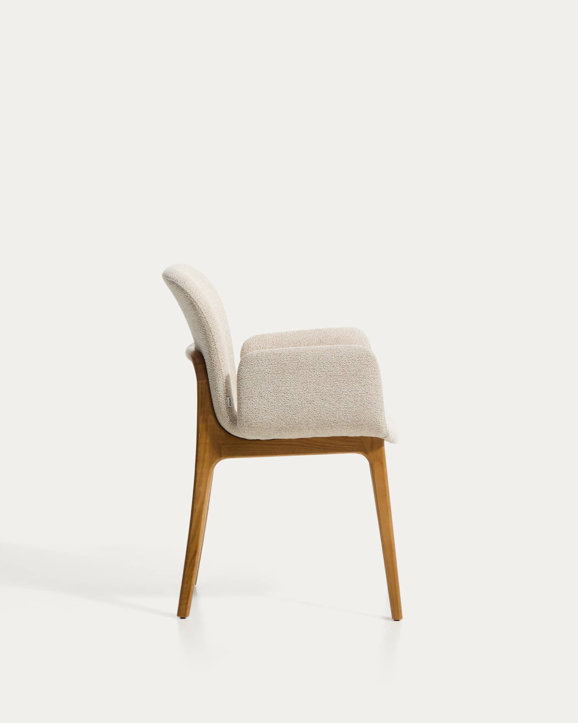 Elnor chair with armrests in beige chenille with solid oak wood legs in a natural finish