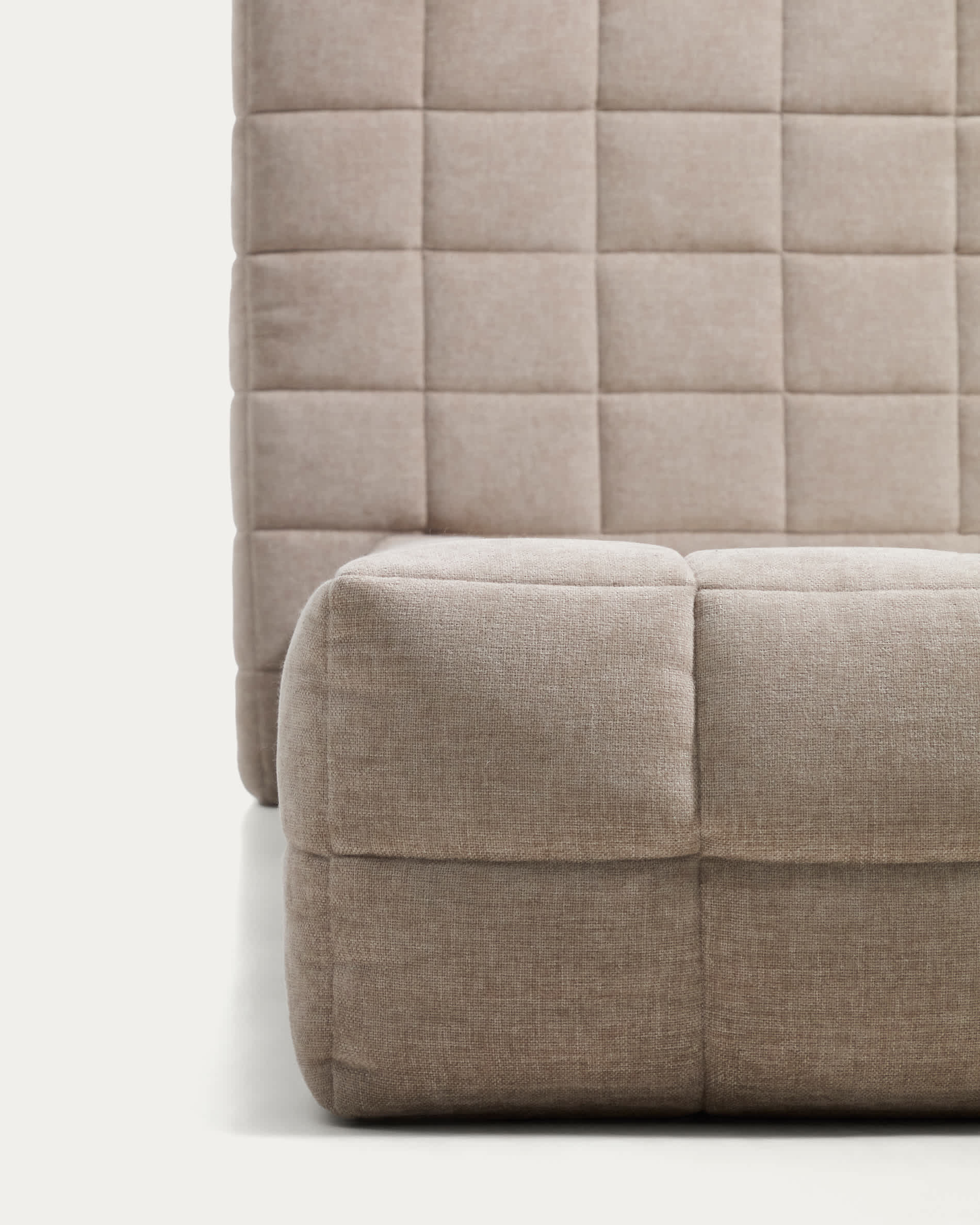 Luiana bed in beige chenille with removable covers for 160 x 200 cm mattress