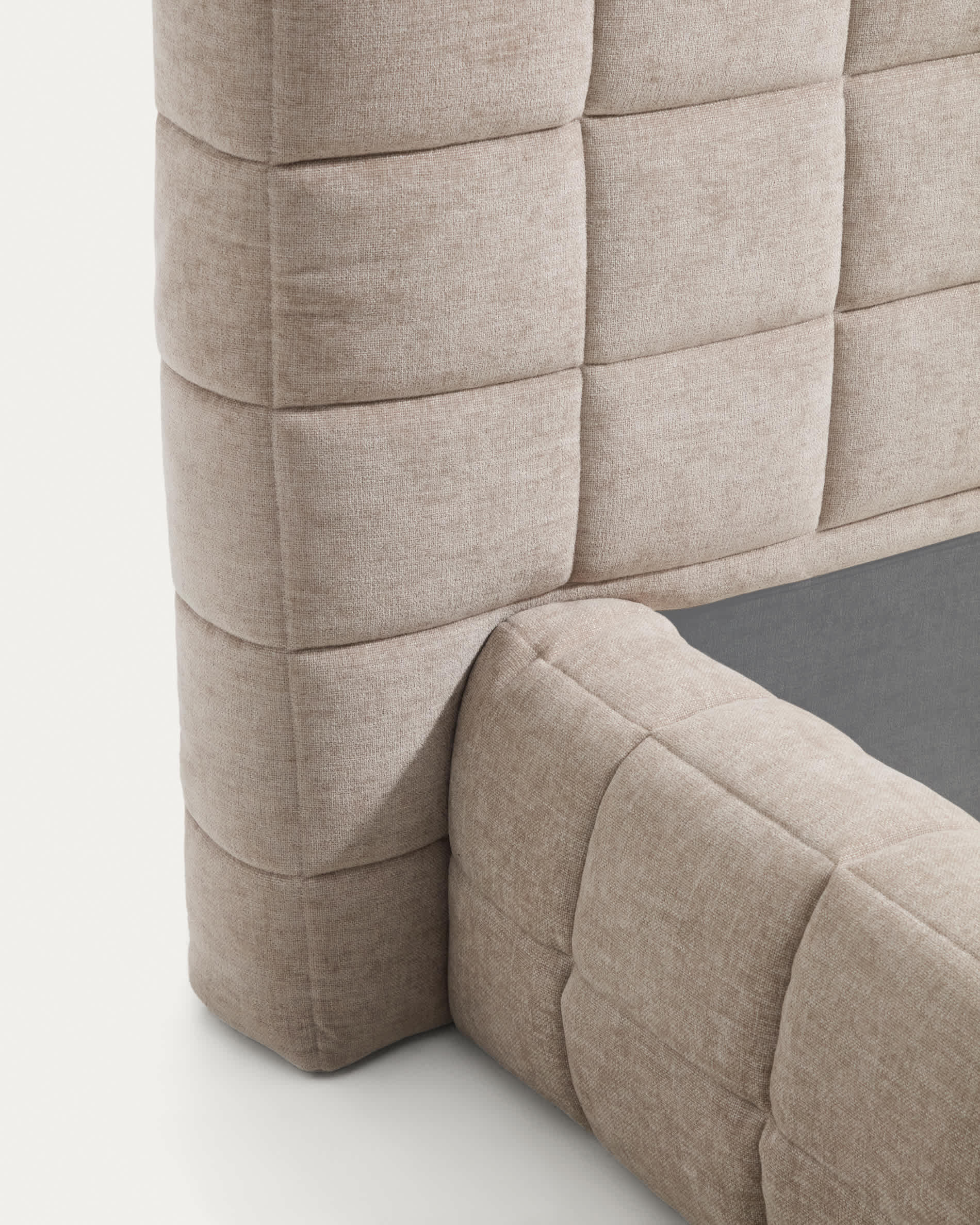 Luiana bed in beige chenille with removable covers for 160 x 200 cm mattress