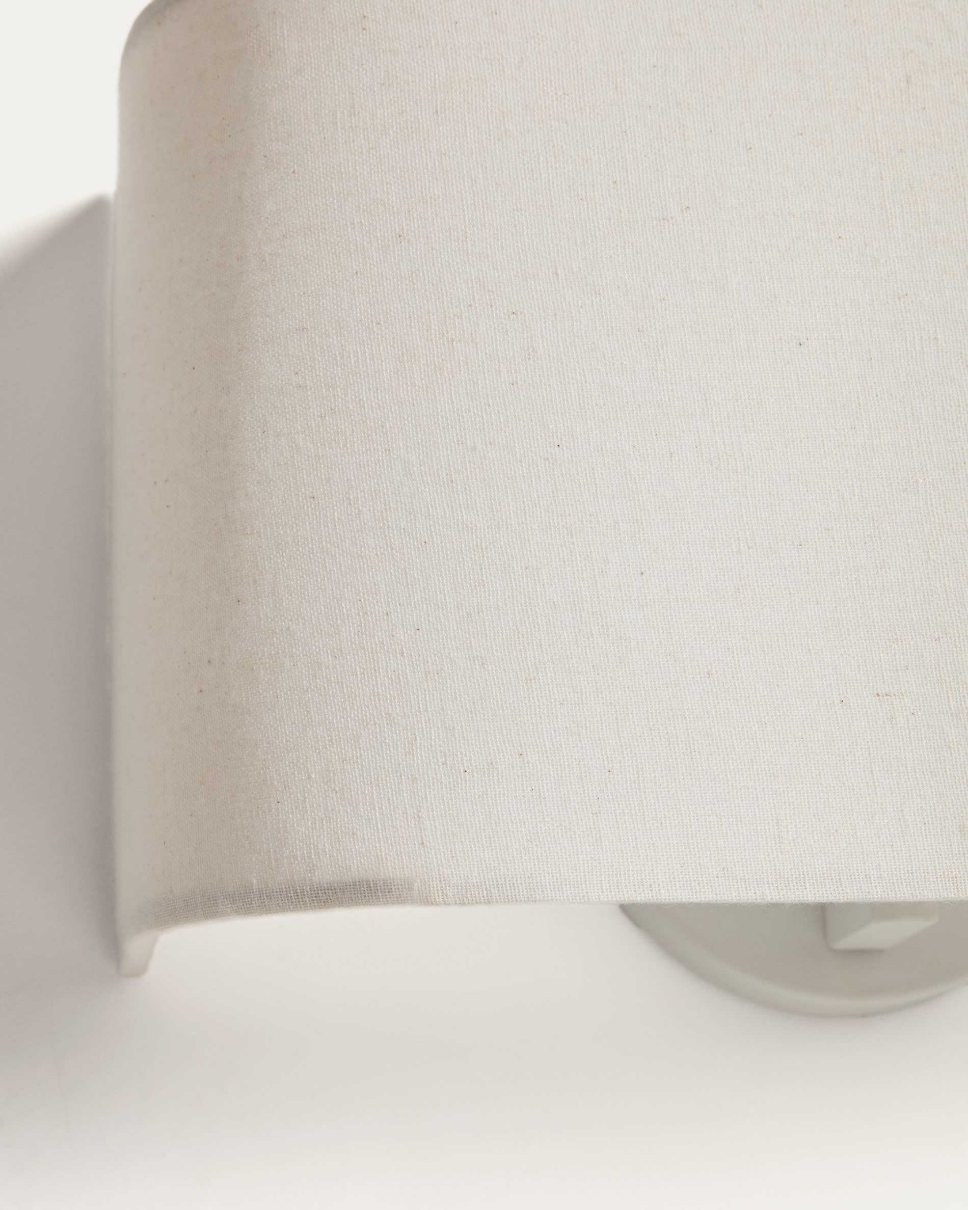 Lumeni beige rubberwood and linen wall-mounted light fixture 25 cm