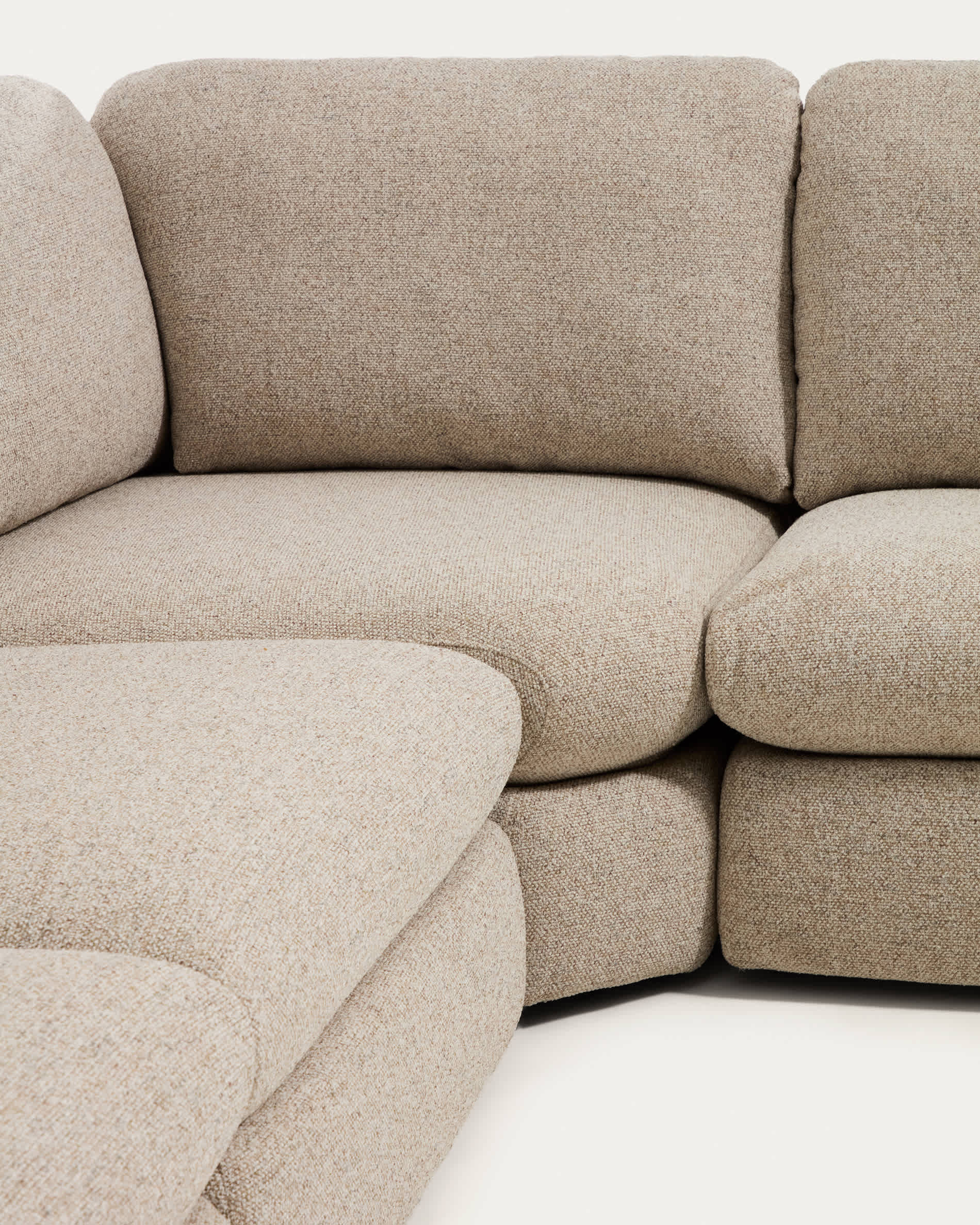 Vera beige 5-seater corner sofa 330 x 330 cm FSC Mix Credit