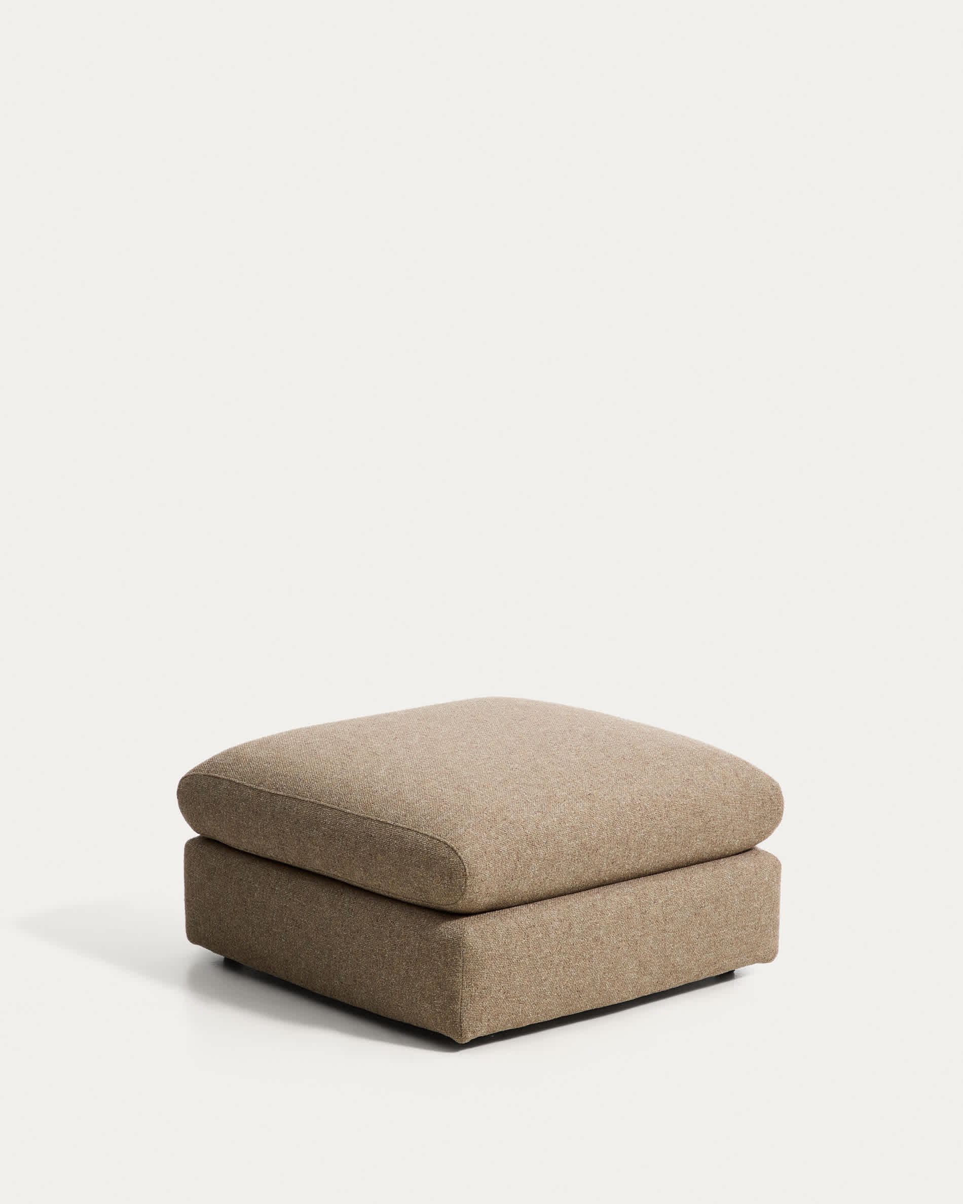 Vera light brown footrest 80 x 80 cm FSC Mix Credit