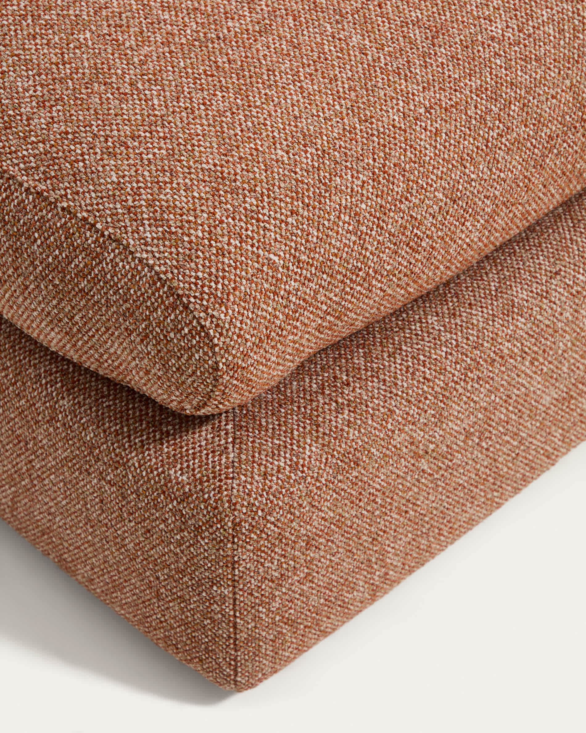 Vera terracotta footrest 80 x 80 cm FSC Mix Credit