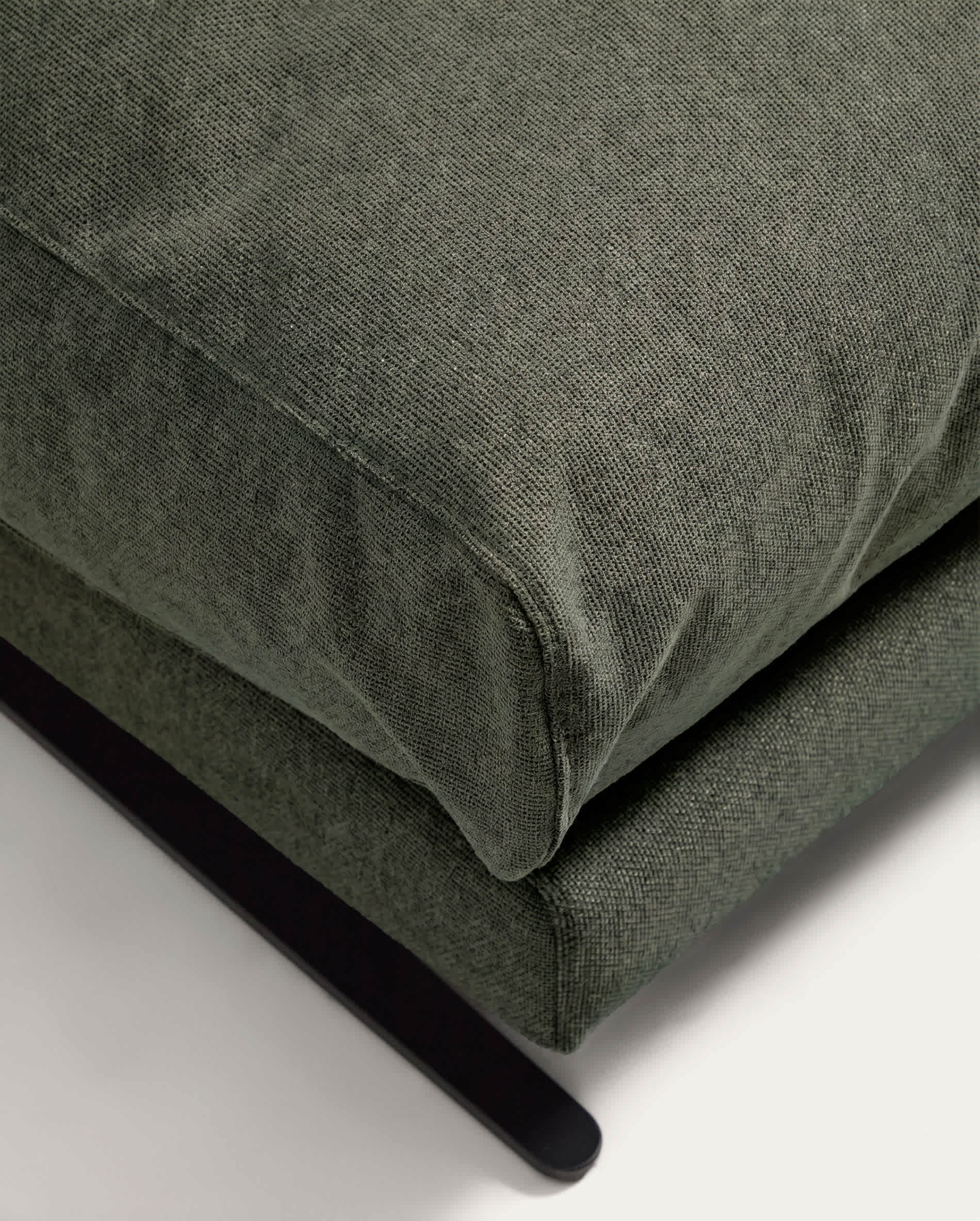 Veliro fire-retardant footrest in dark green with steel legs with black finish 85 x 90 cm FSC Mix Credit
