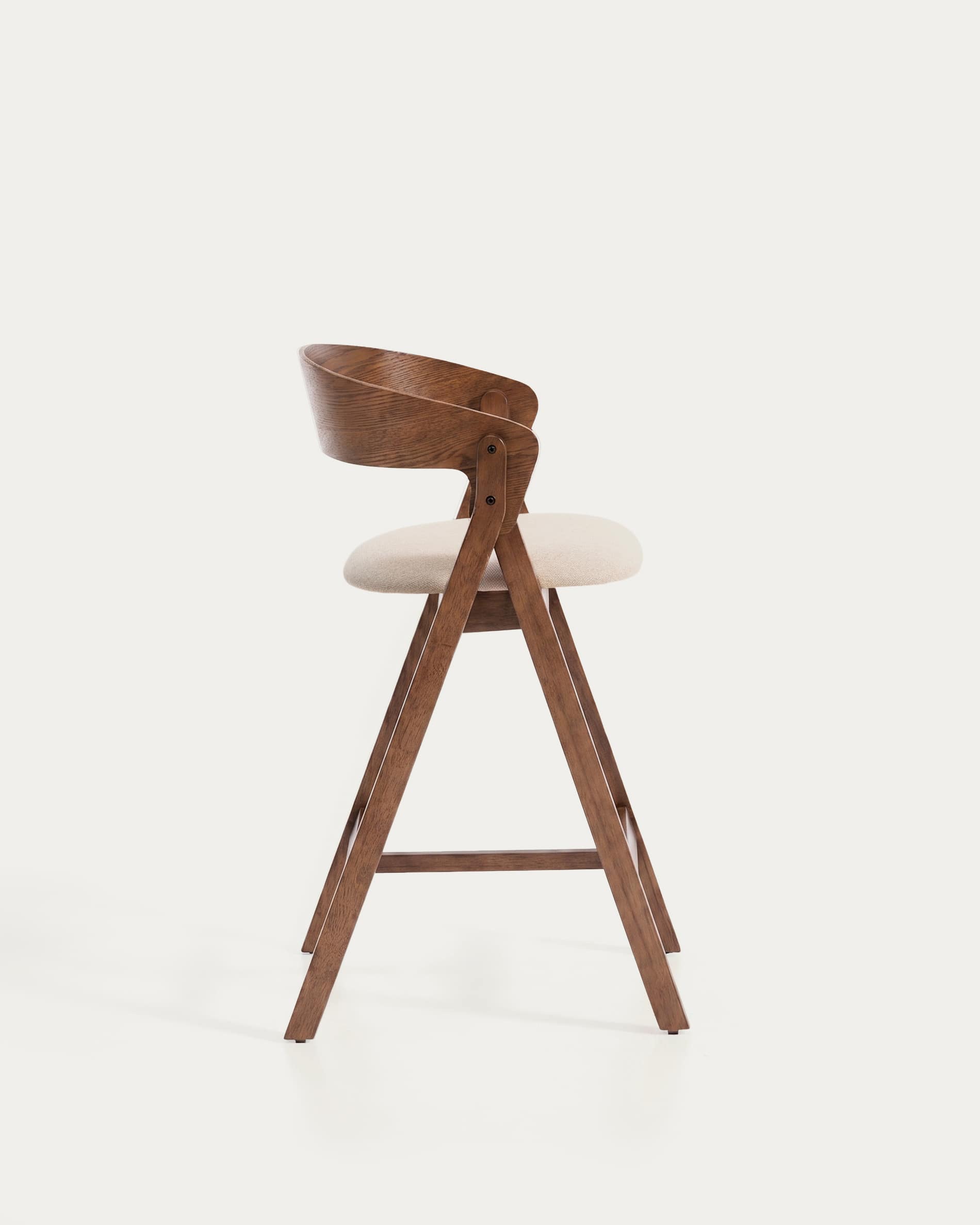 Godia stool in oak veneer with walnut finish and beige chenille
