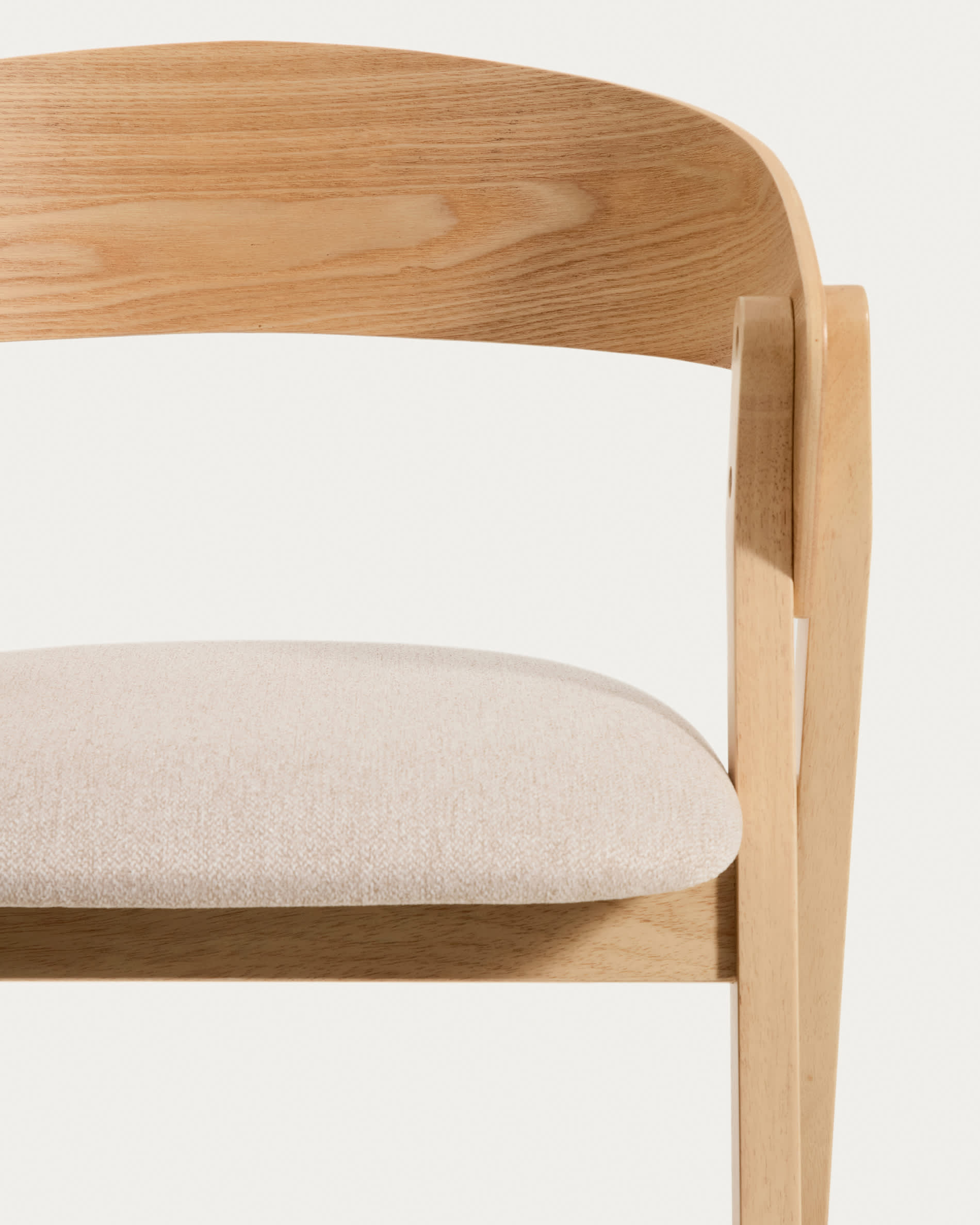 Godia stool in oak veneer with natural finish and beige chenille