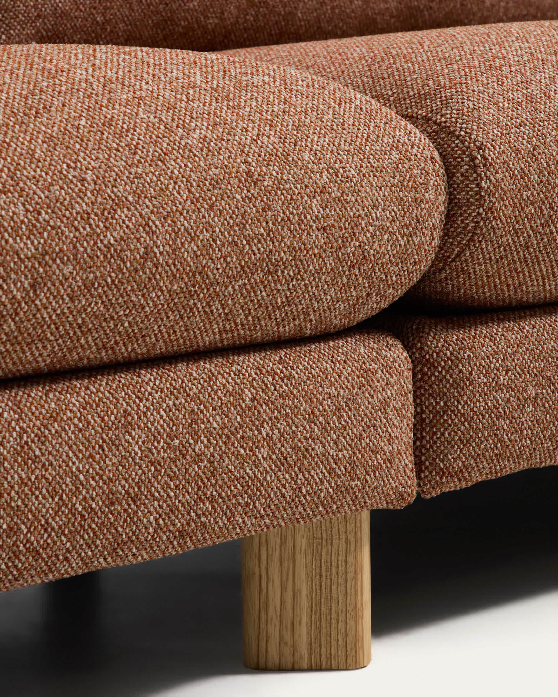 Vera terracotta 4-seater sofa with left-hand chaise longue with natural-finish solid ash wood legs 322 cm FSC Mix Credit