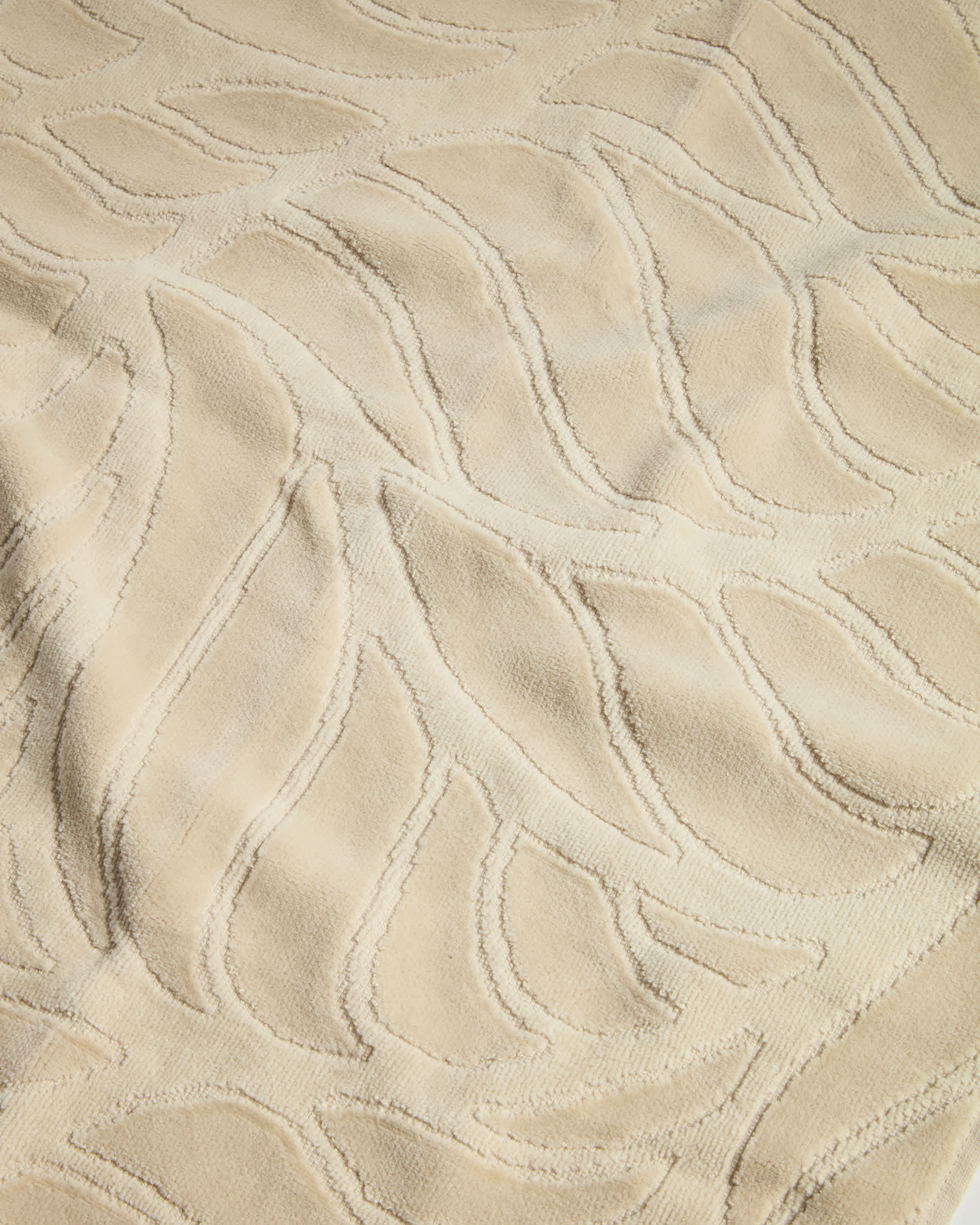 Lurevi 100%-cotton jacquard bath towel with a beige velvet finish 70 x 140 cm